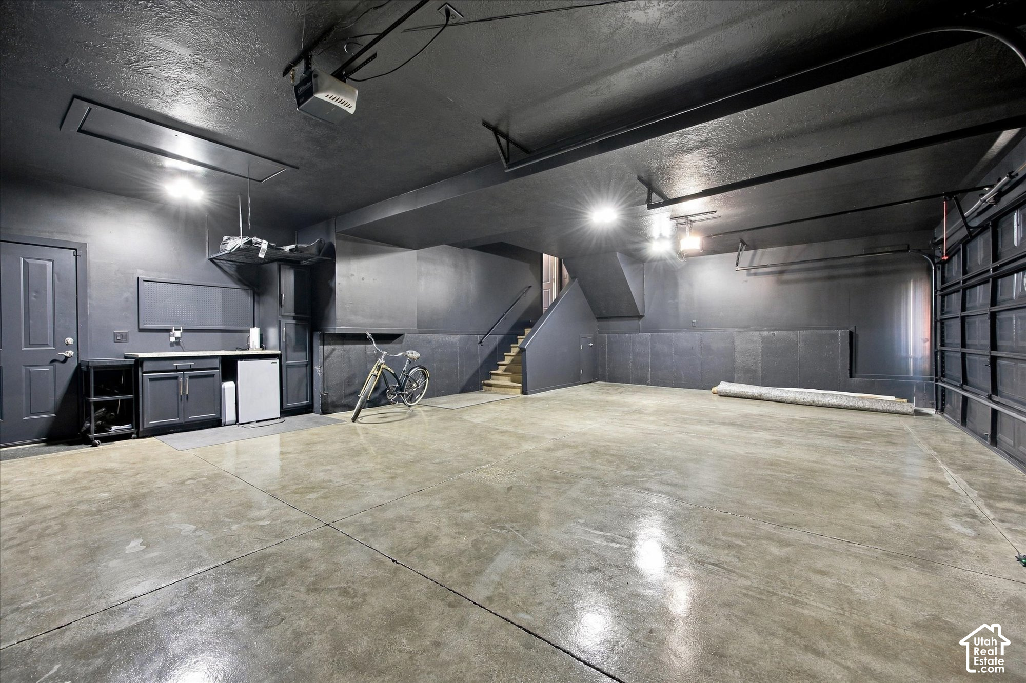 main property photo 60