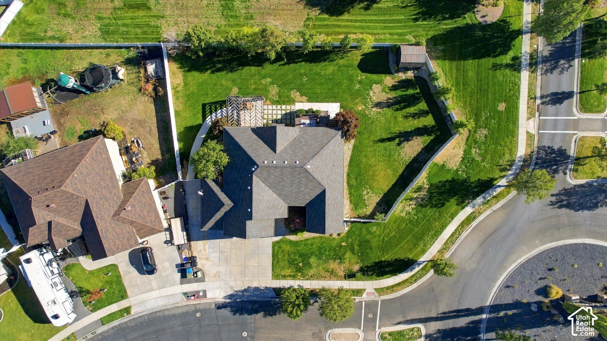main property photo 76