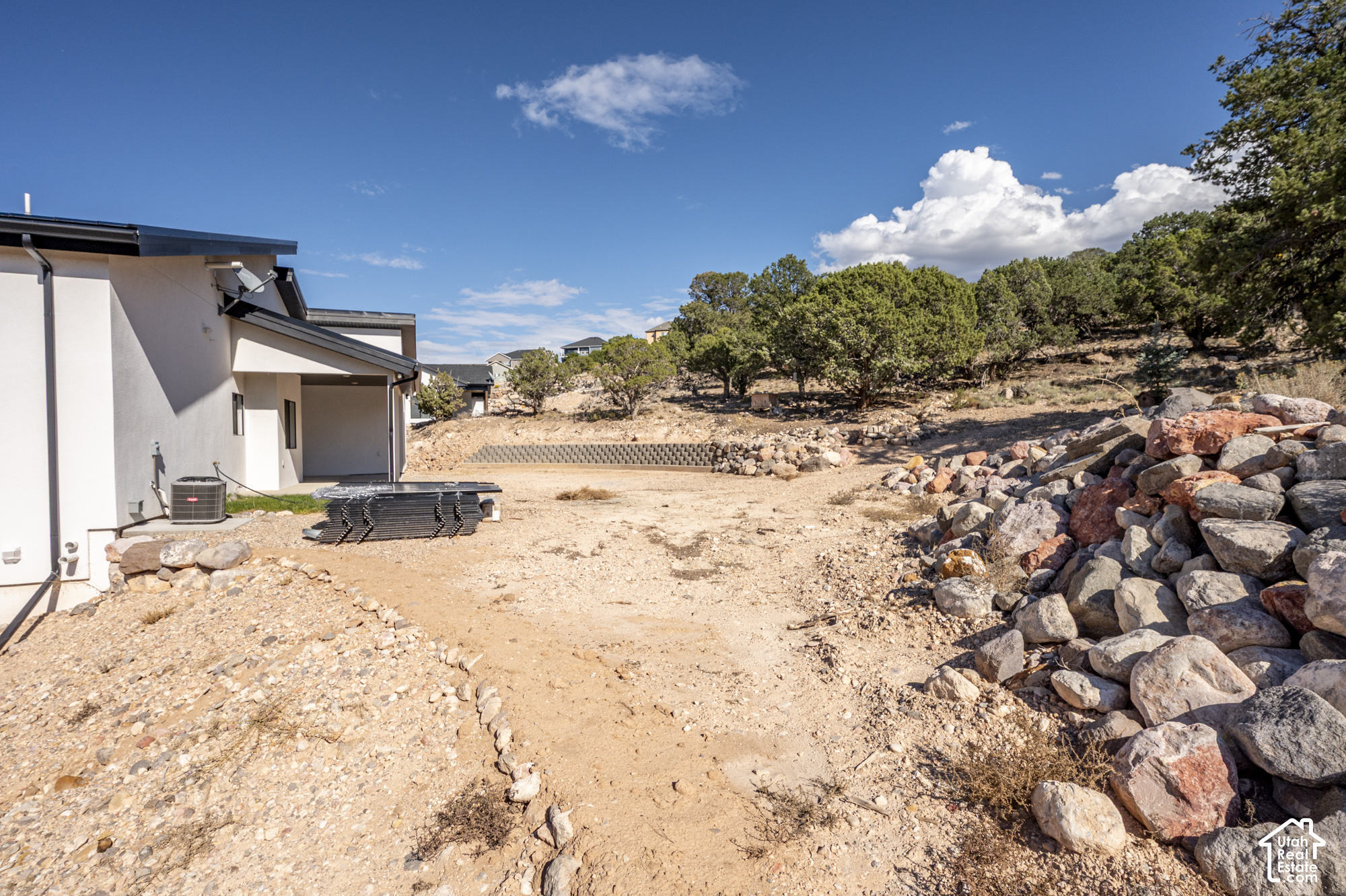 main property photo 75