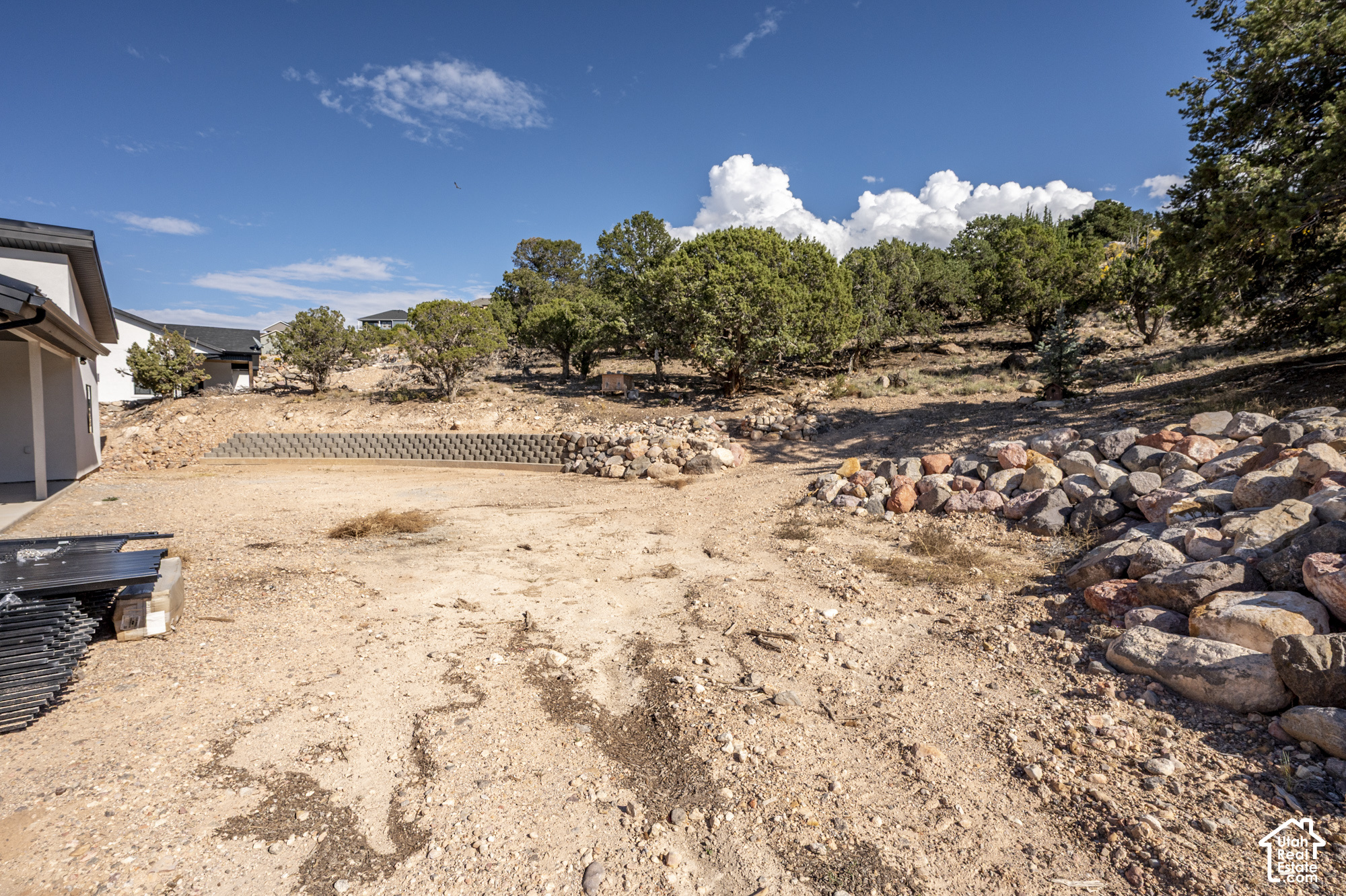 main property photo 76