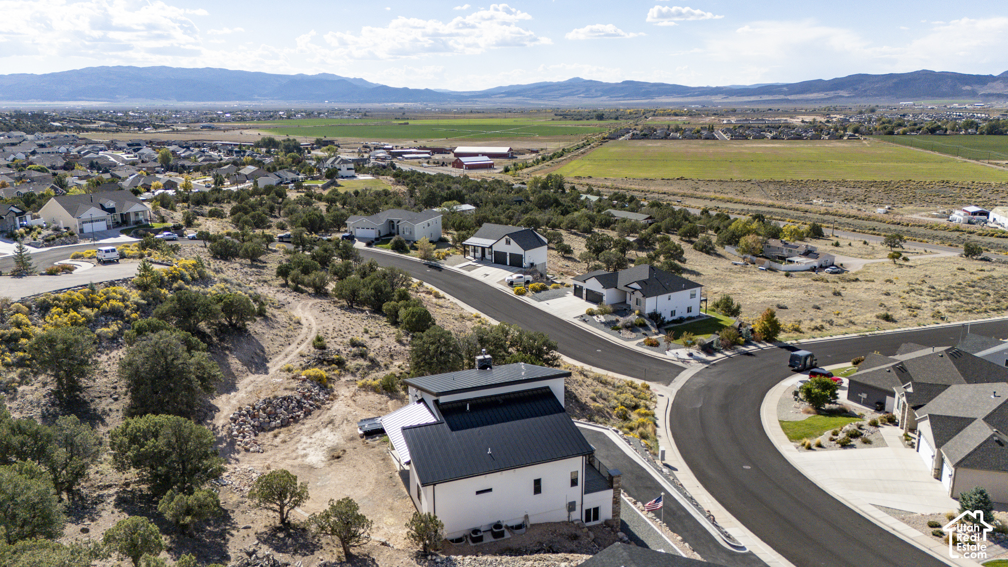 main property photo 82