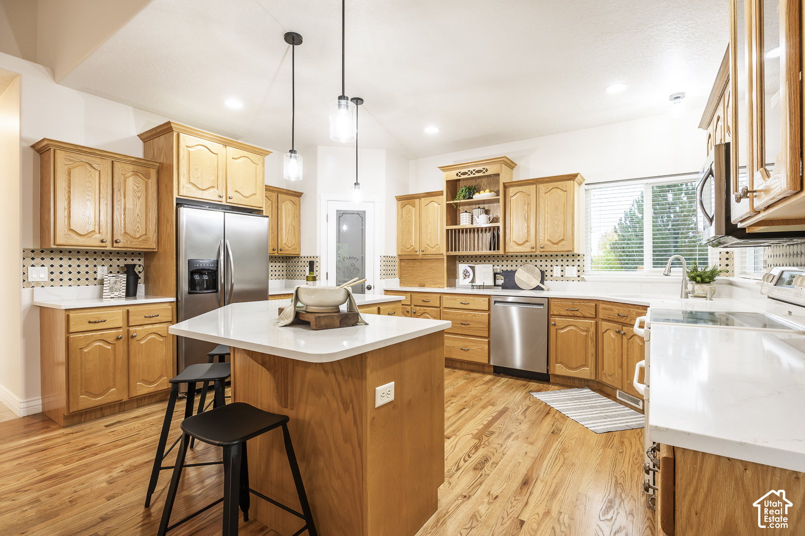 main property photo 20