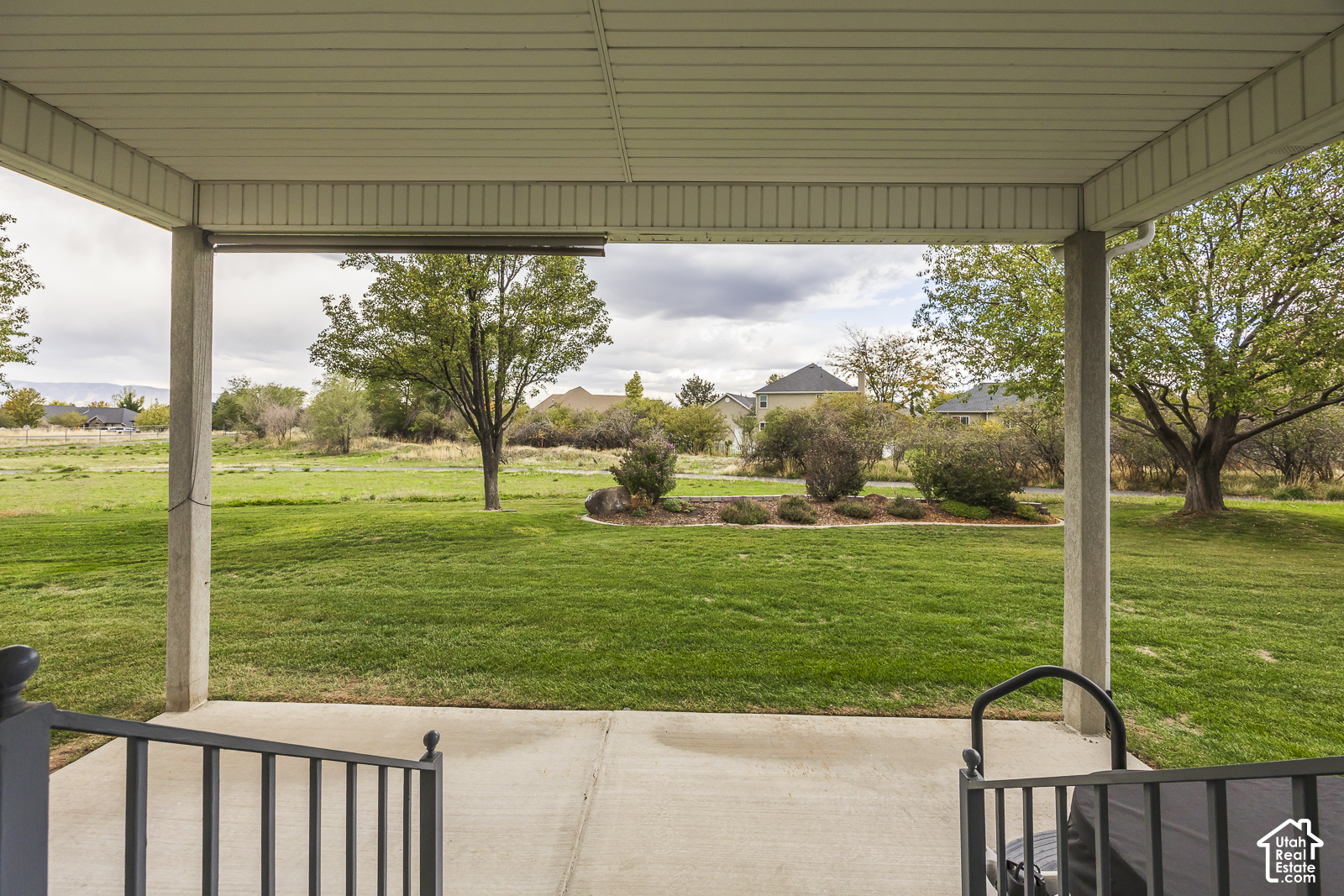main property photo 49