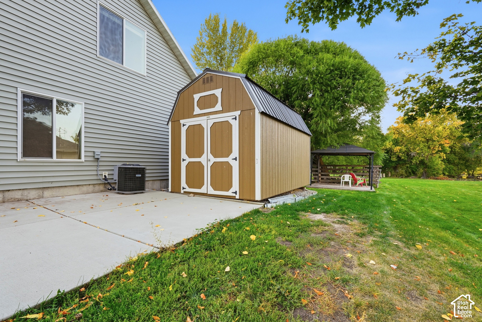 main property photo 29