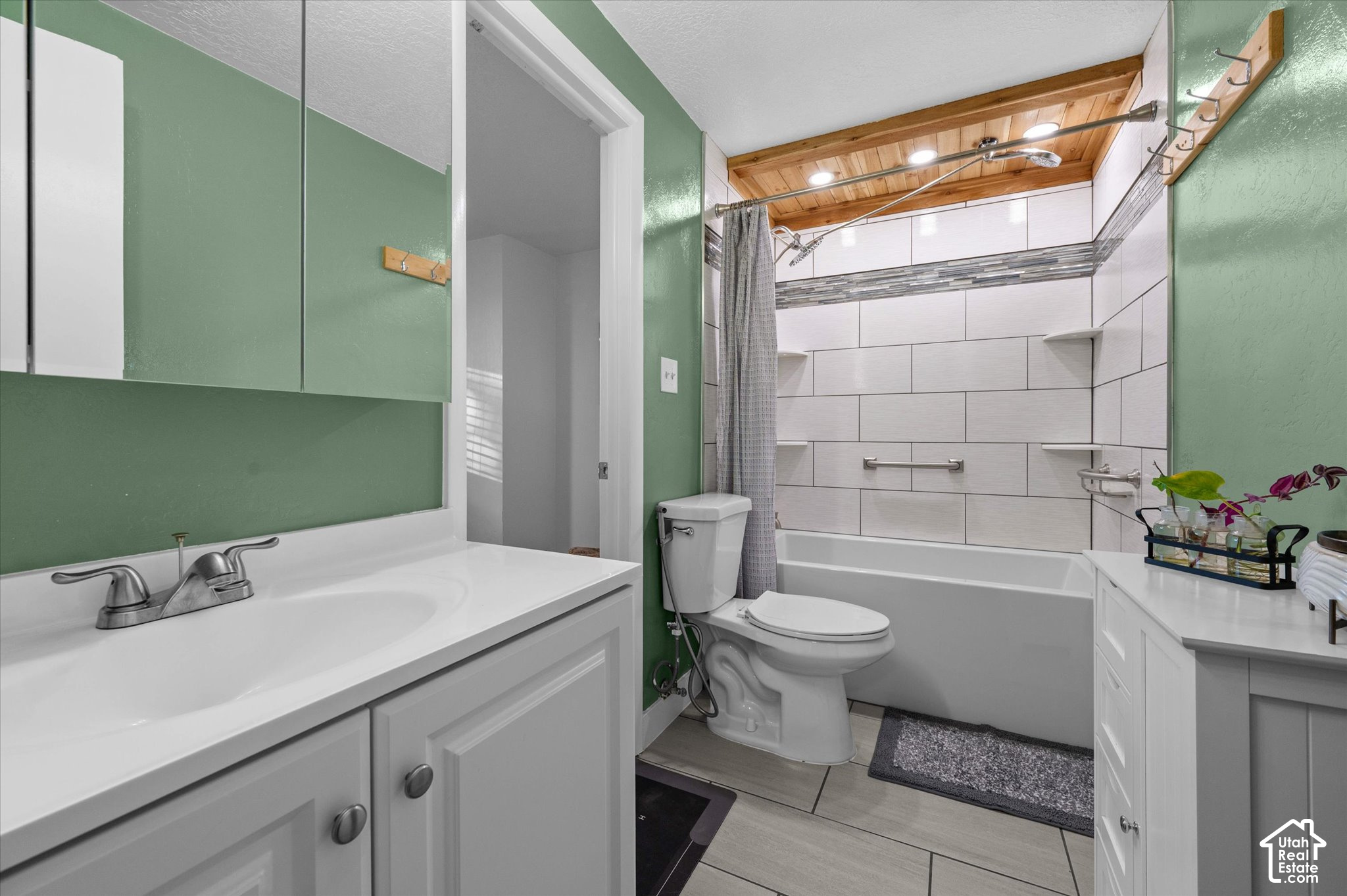 main property photo 19