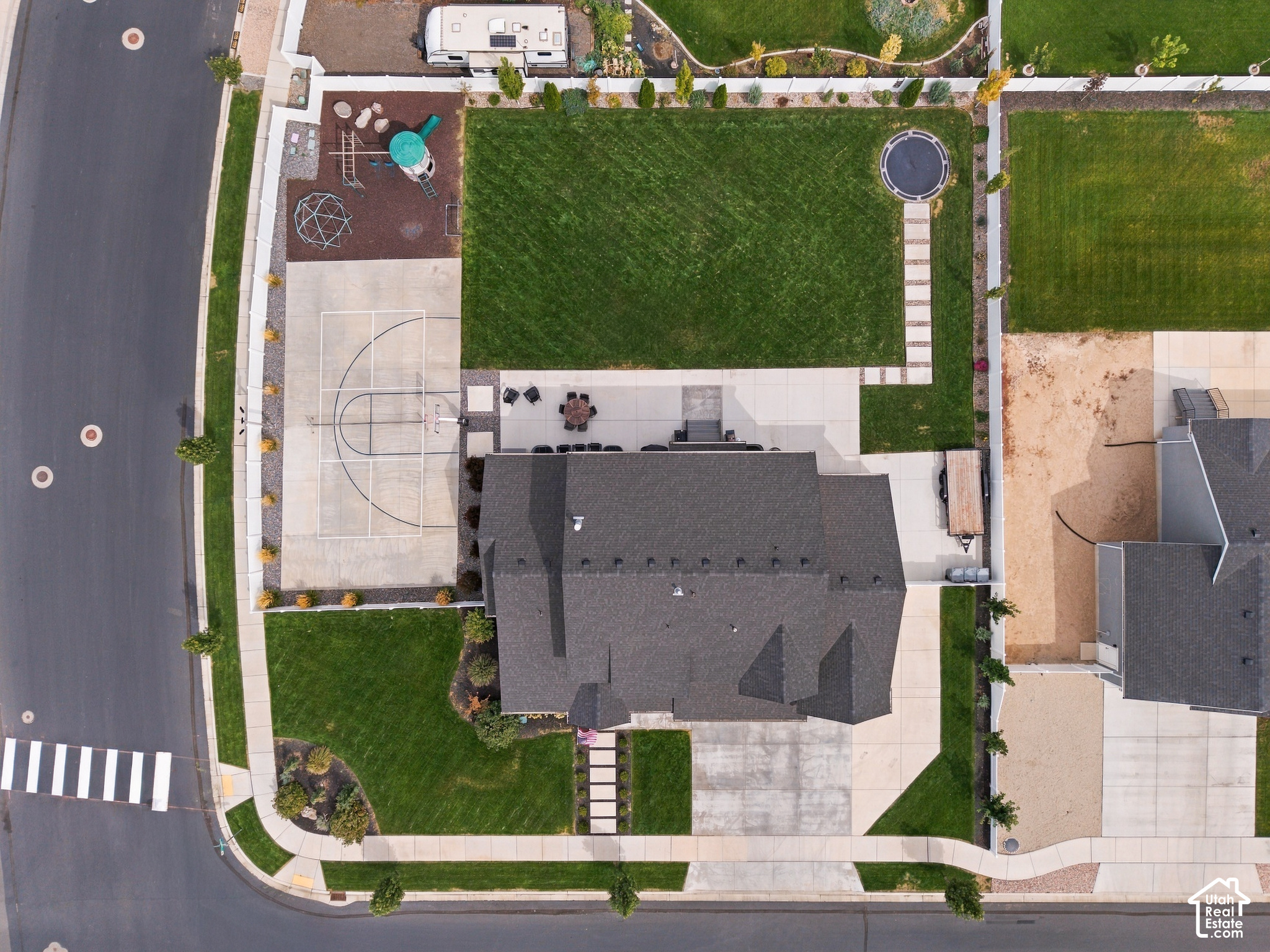 main property photo 5