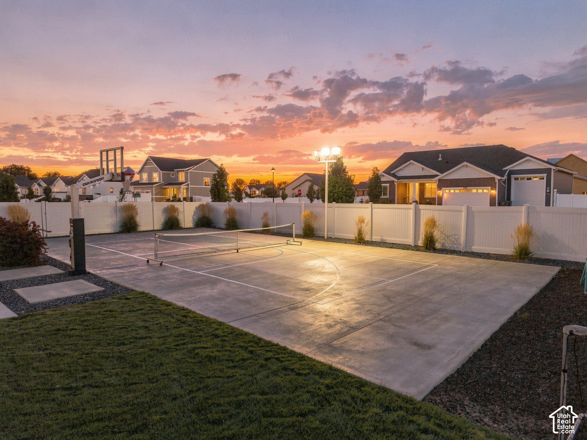 main property photo 50
