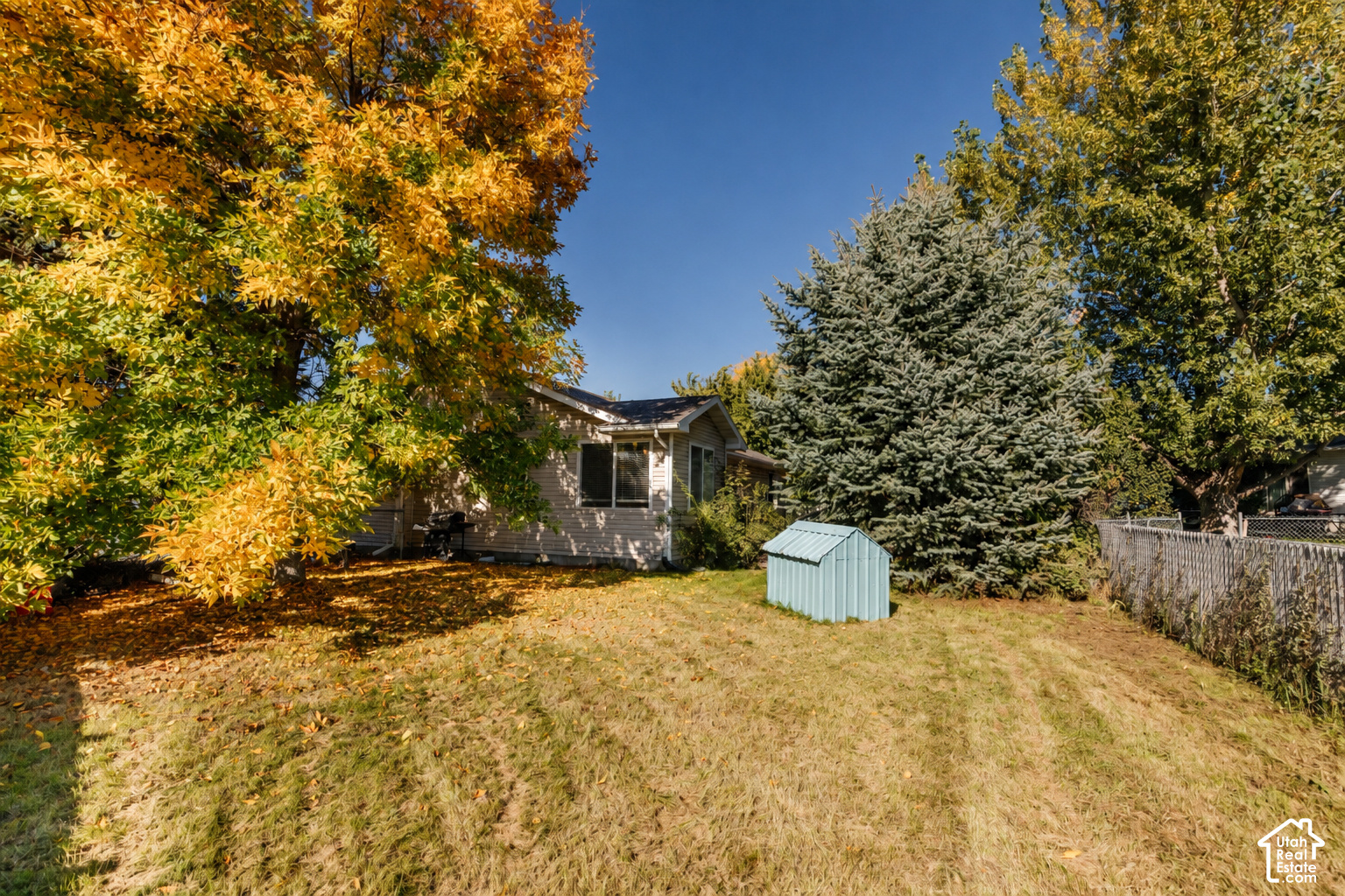 main property photo 35