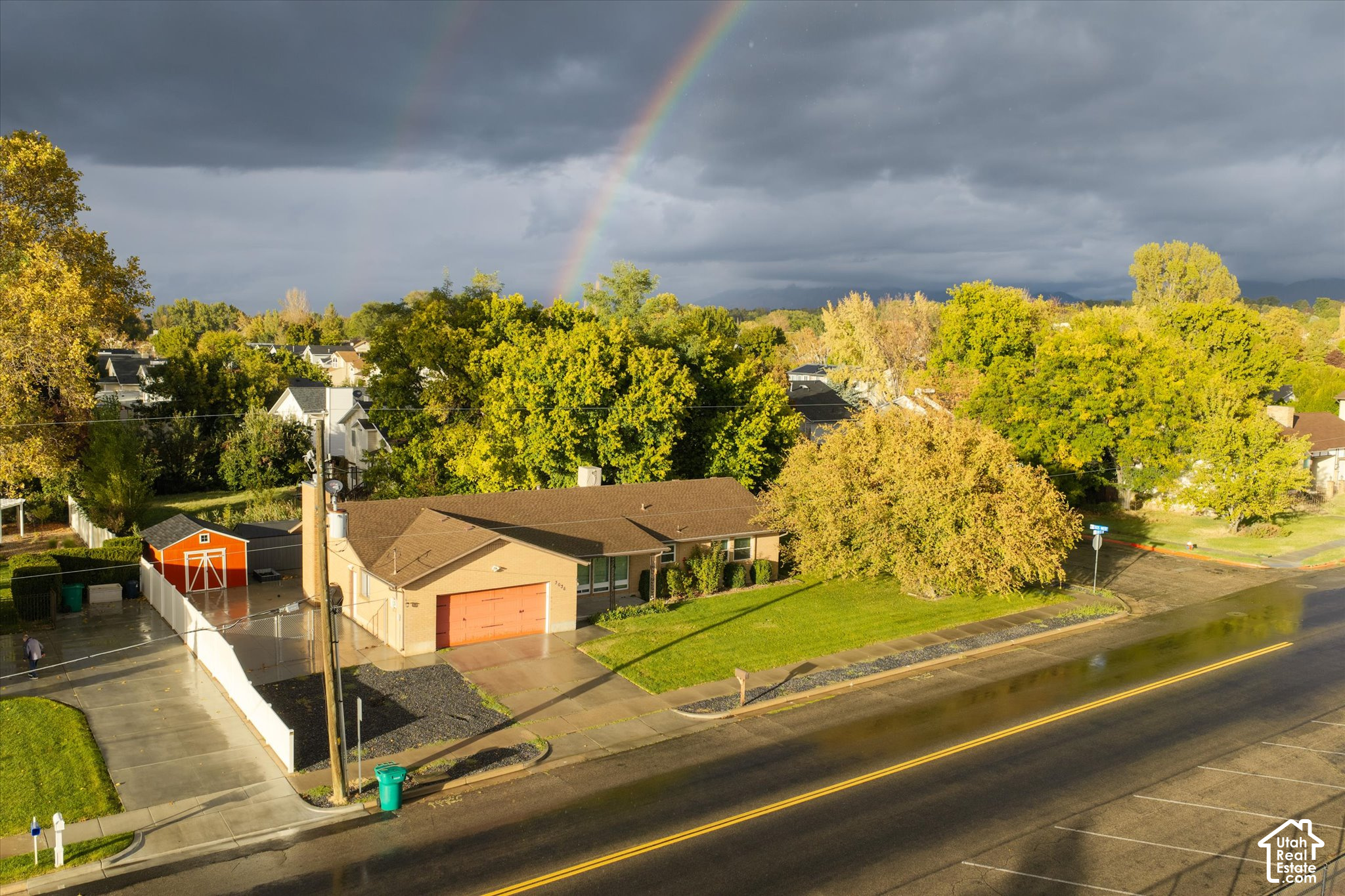 main property photo 29