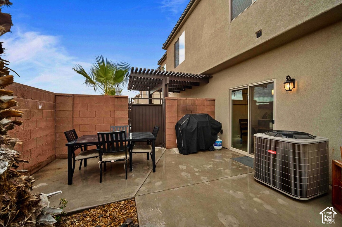 main property photo 32