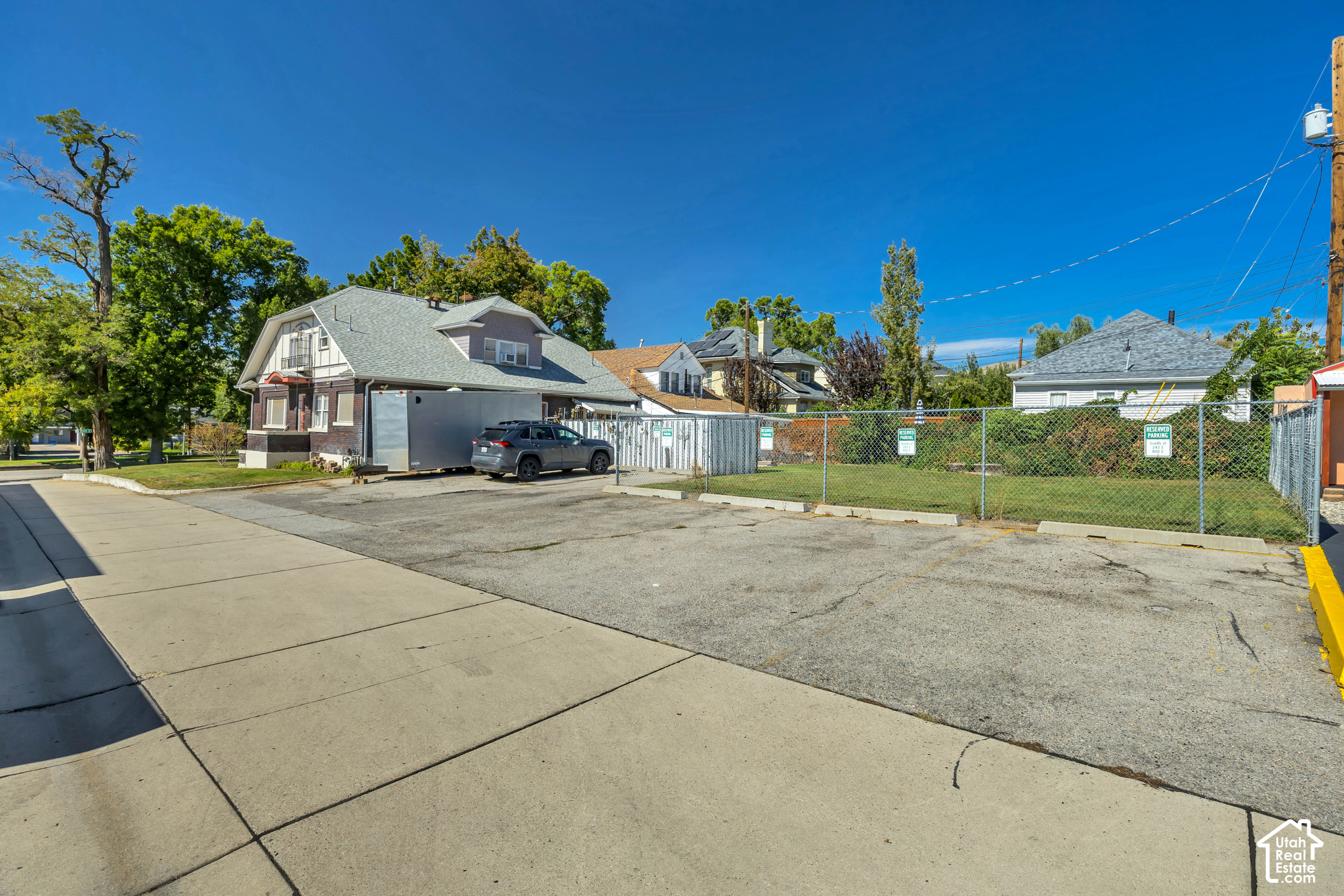 main property photo 50