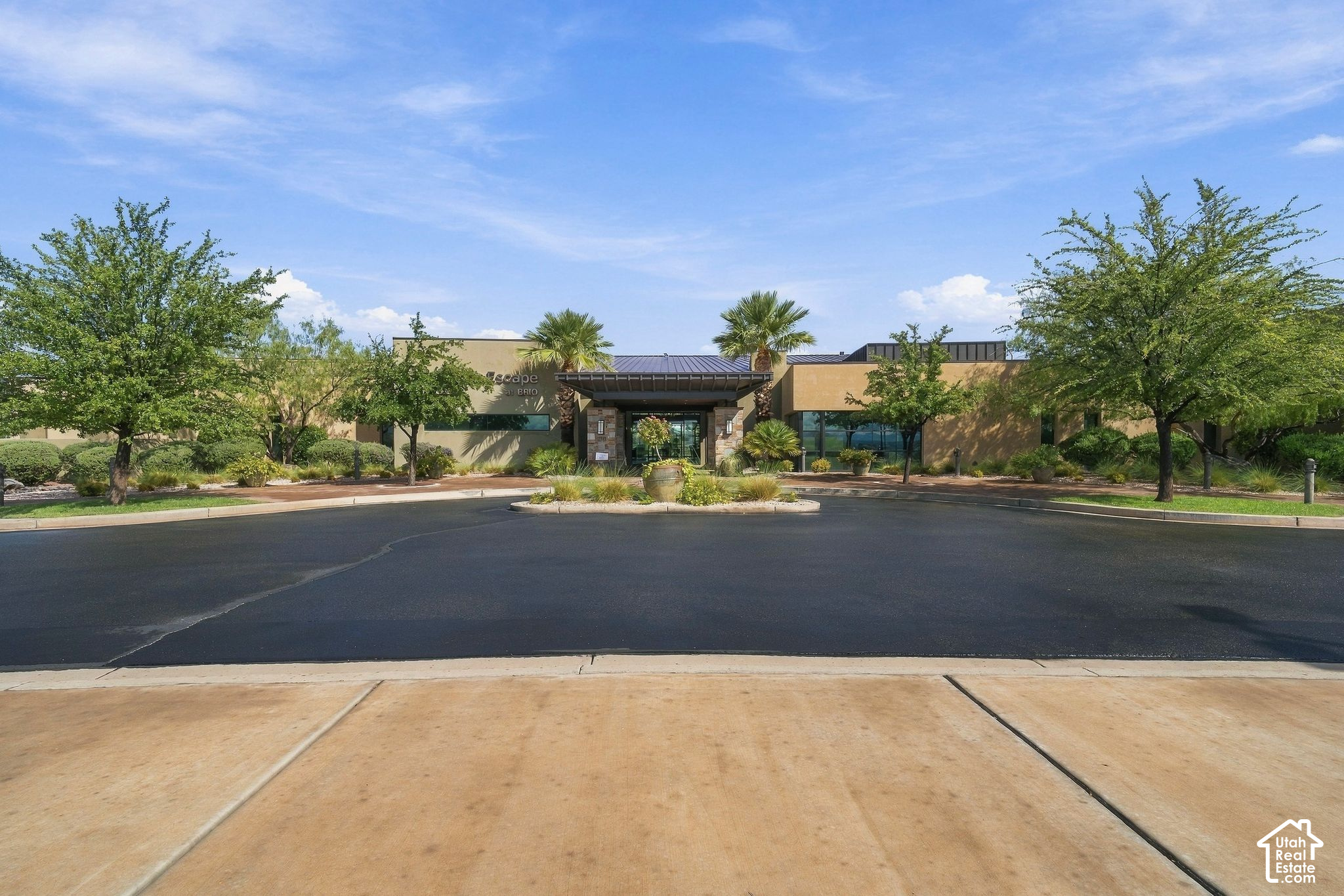 main property photo 40