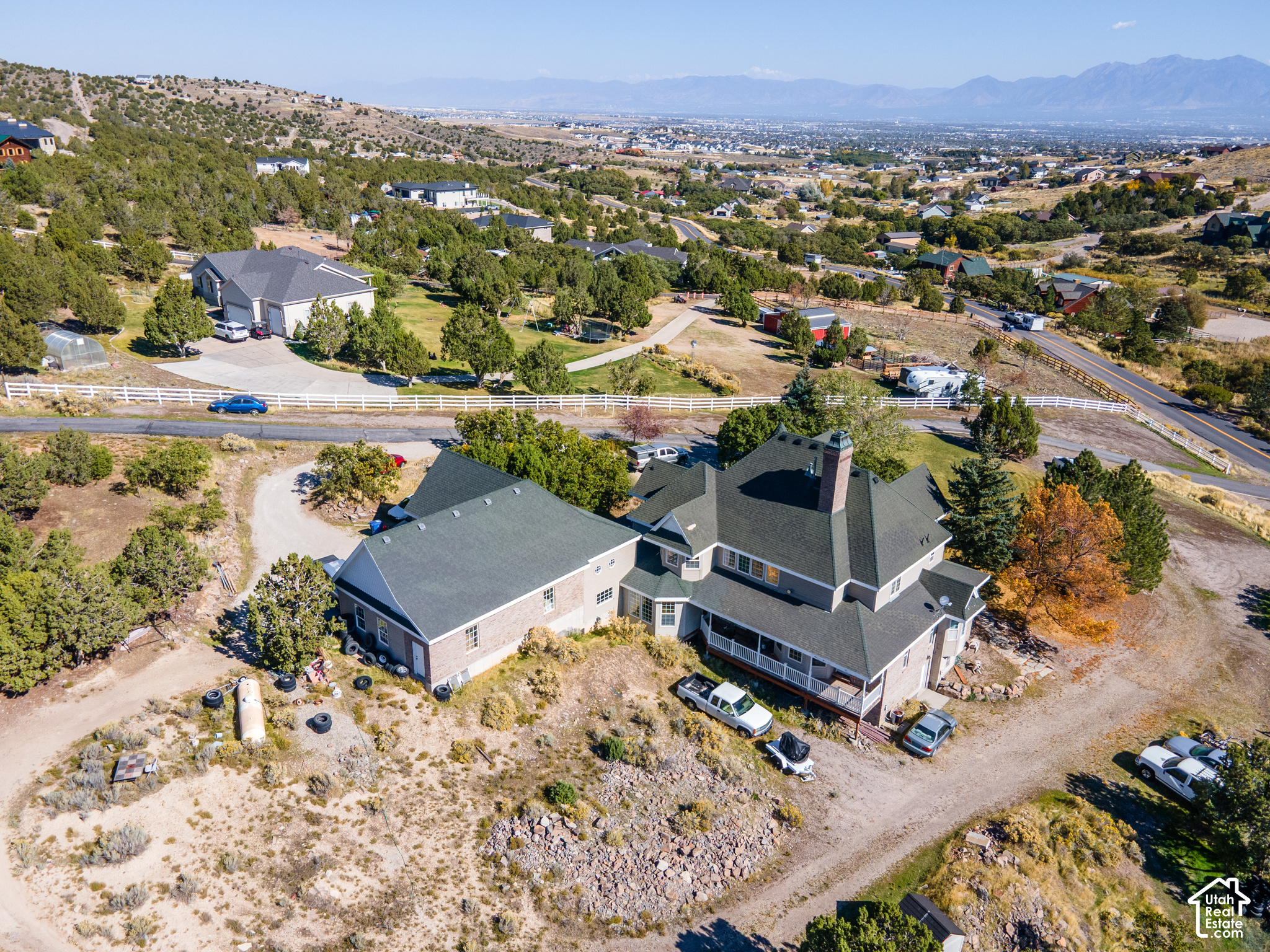 main property photo 29