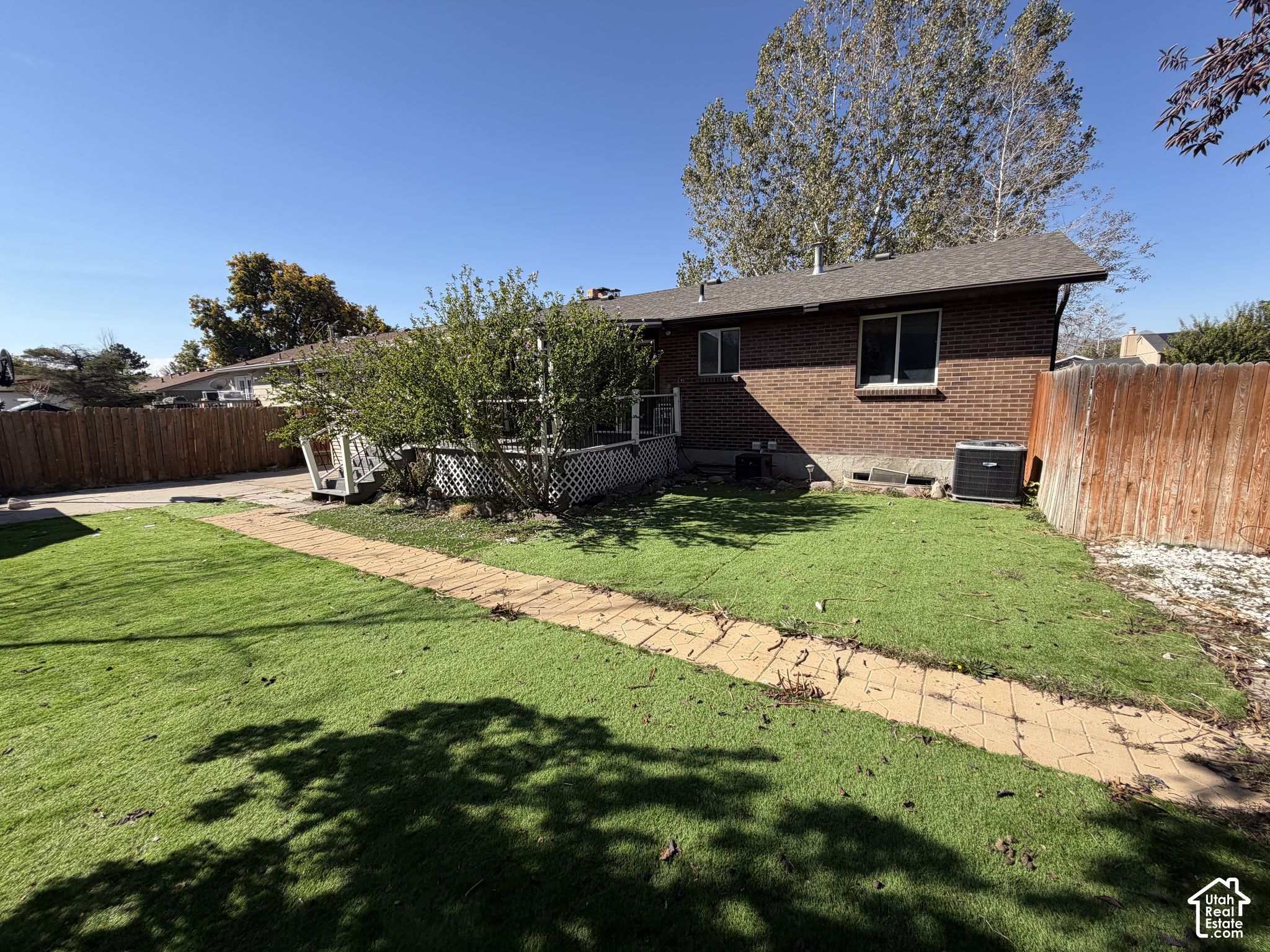 main property photo 10