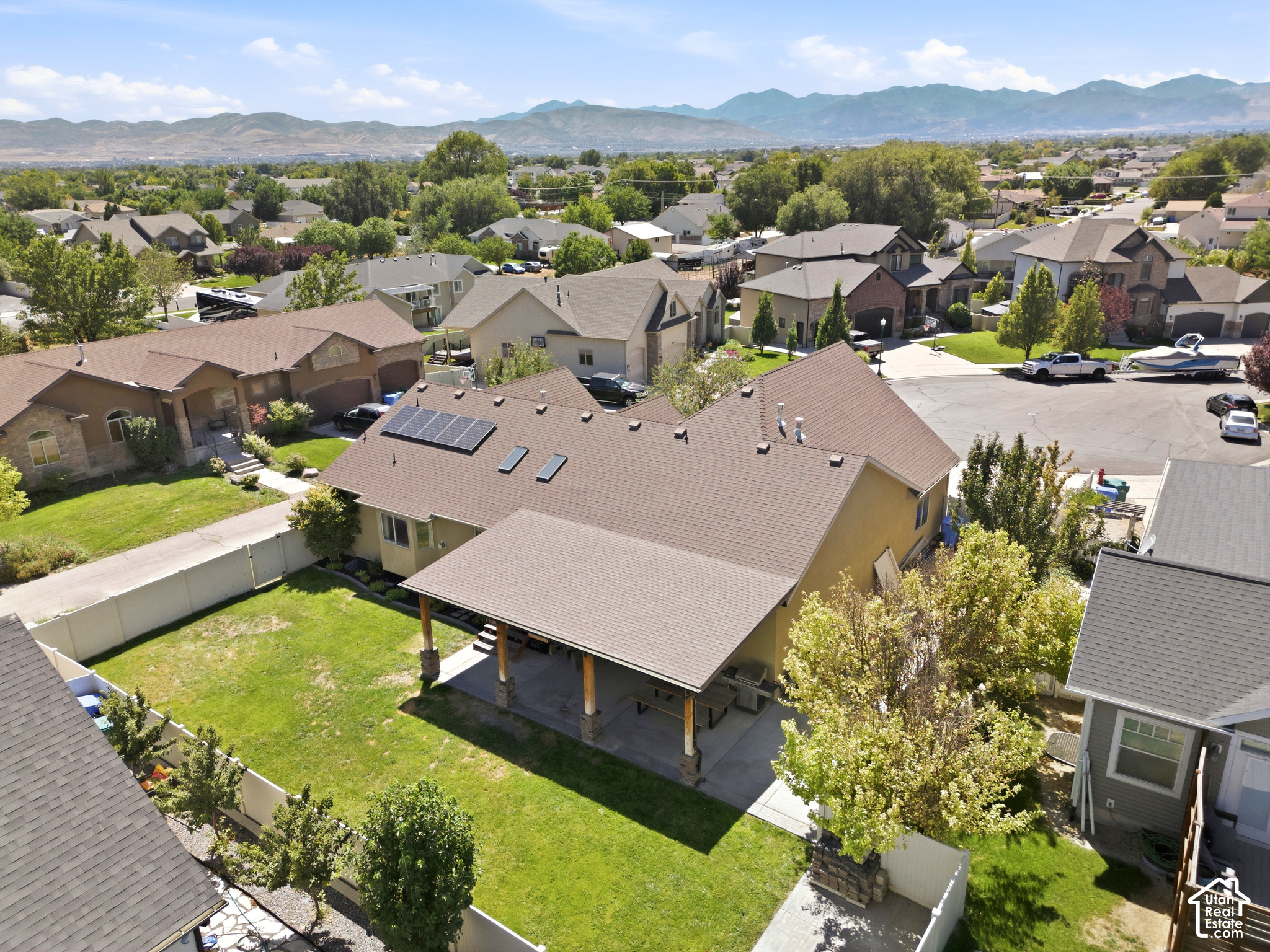 main property photo 35