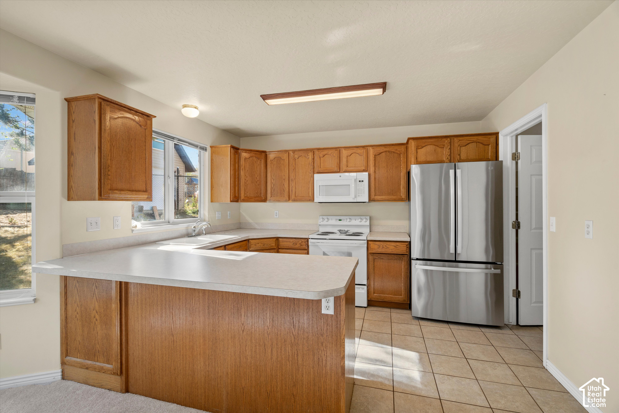 main property photo 14