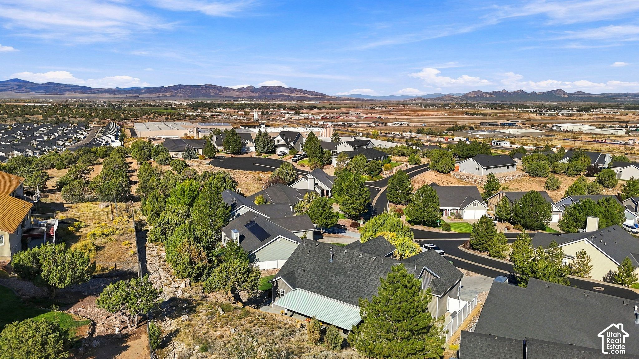main property photo 45