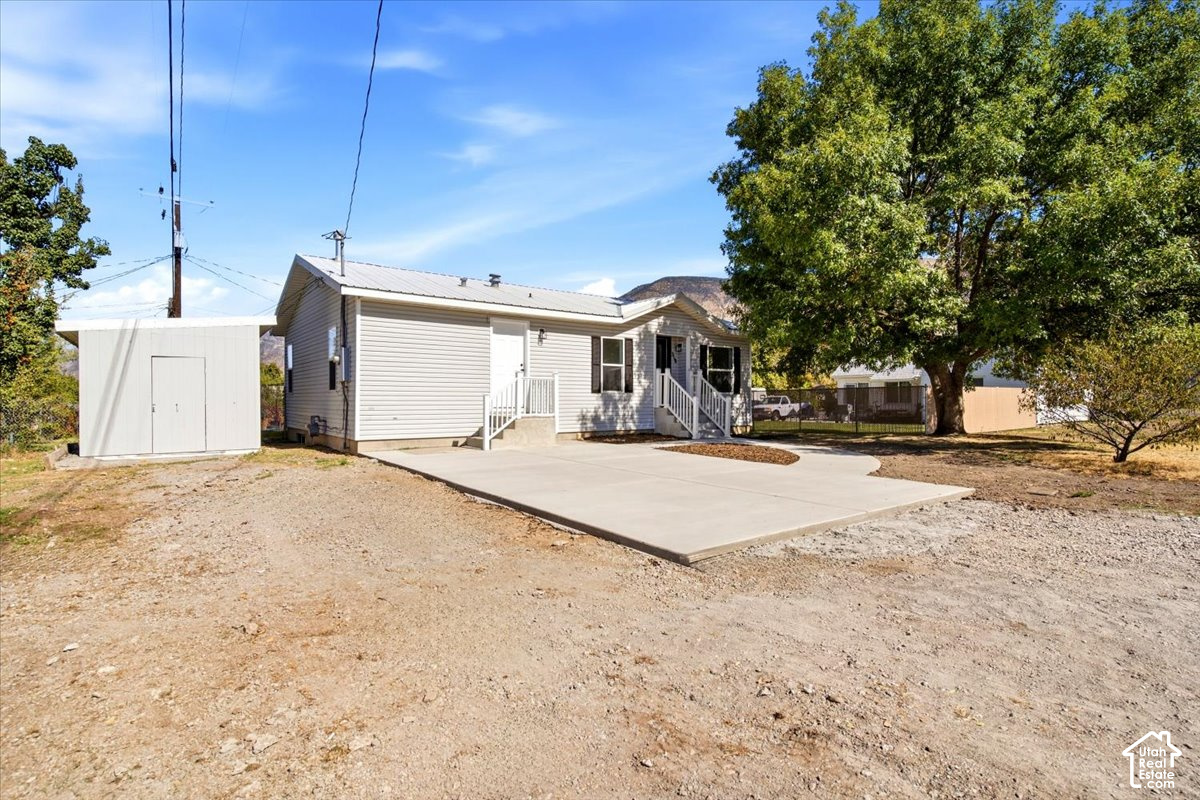 main property photo 3