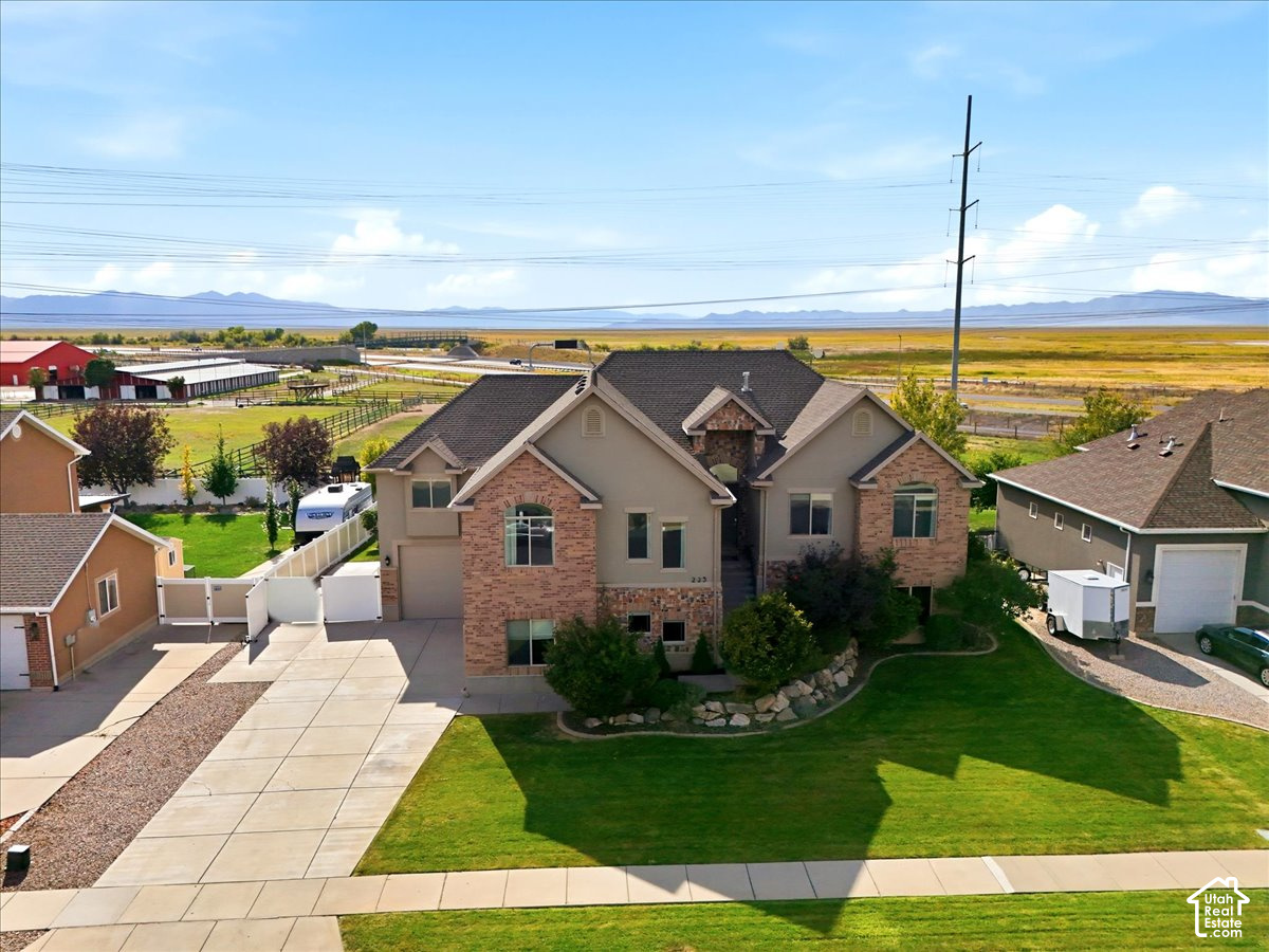 main property photo 46