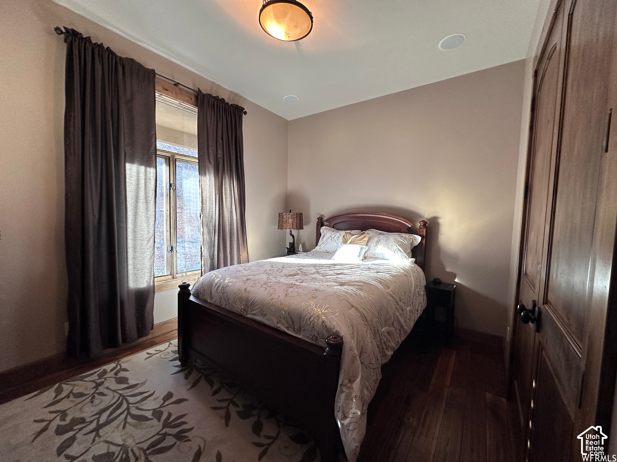 main property photo 16