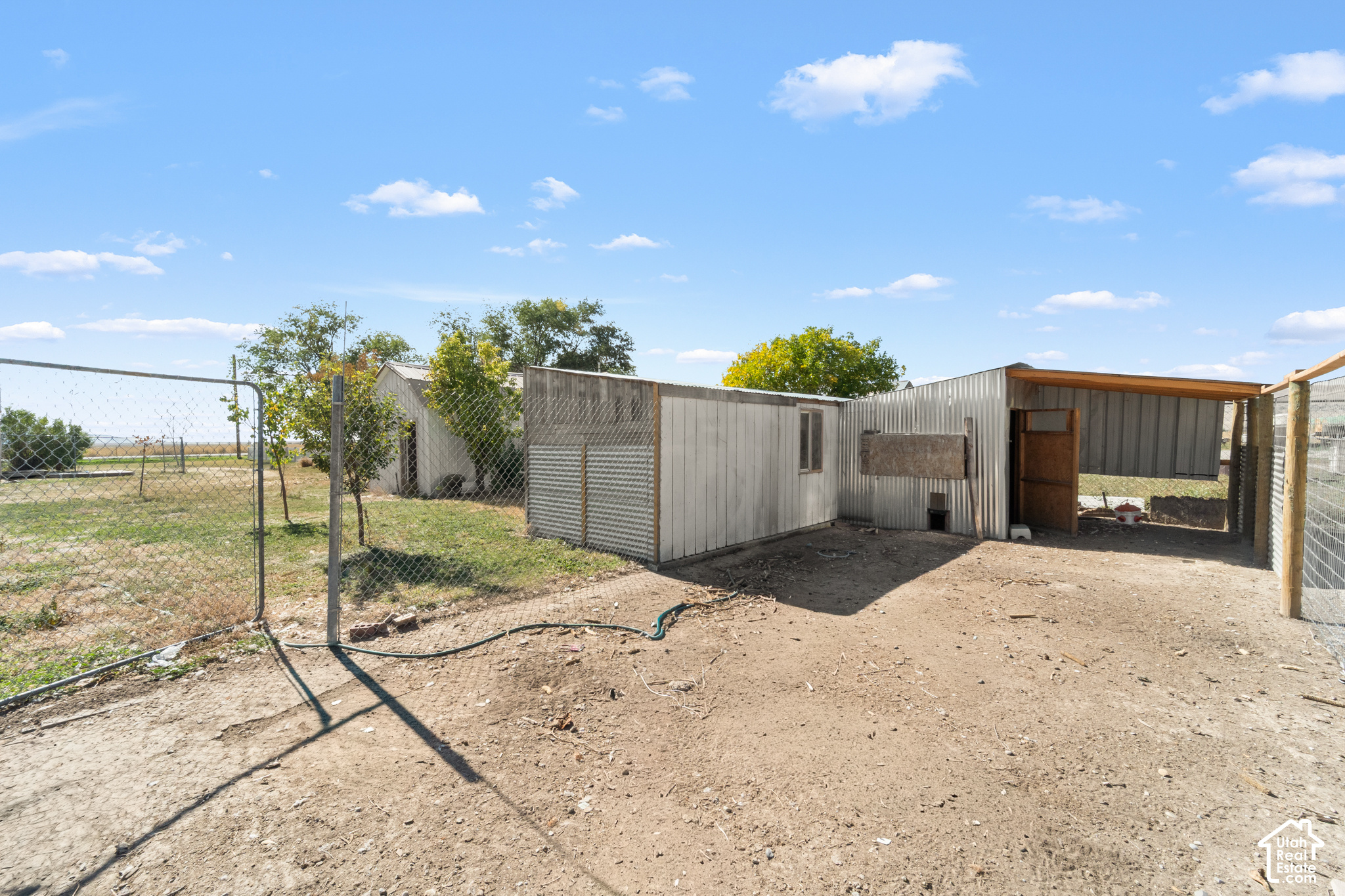 main property photo 36