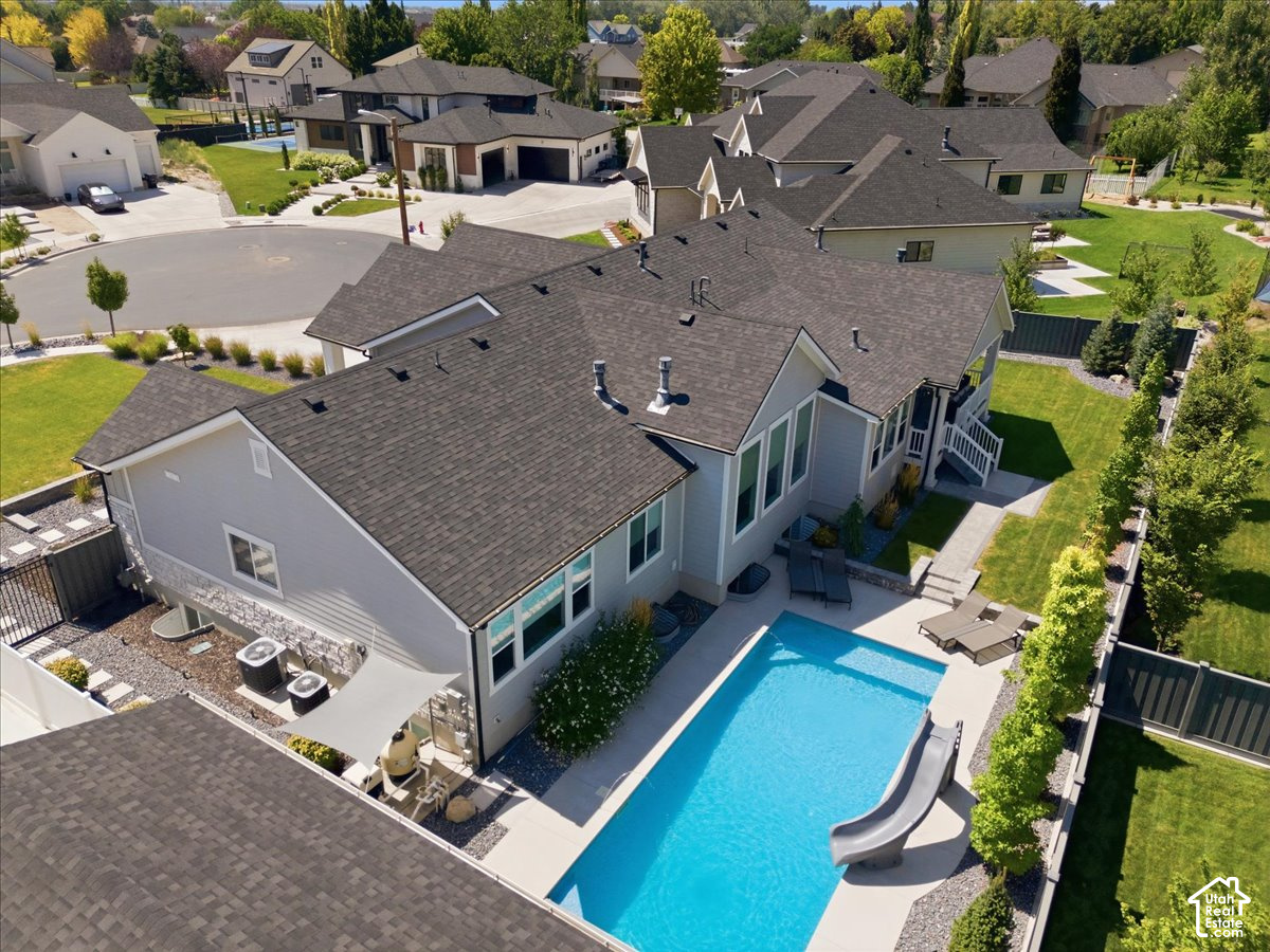 main property photo 70