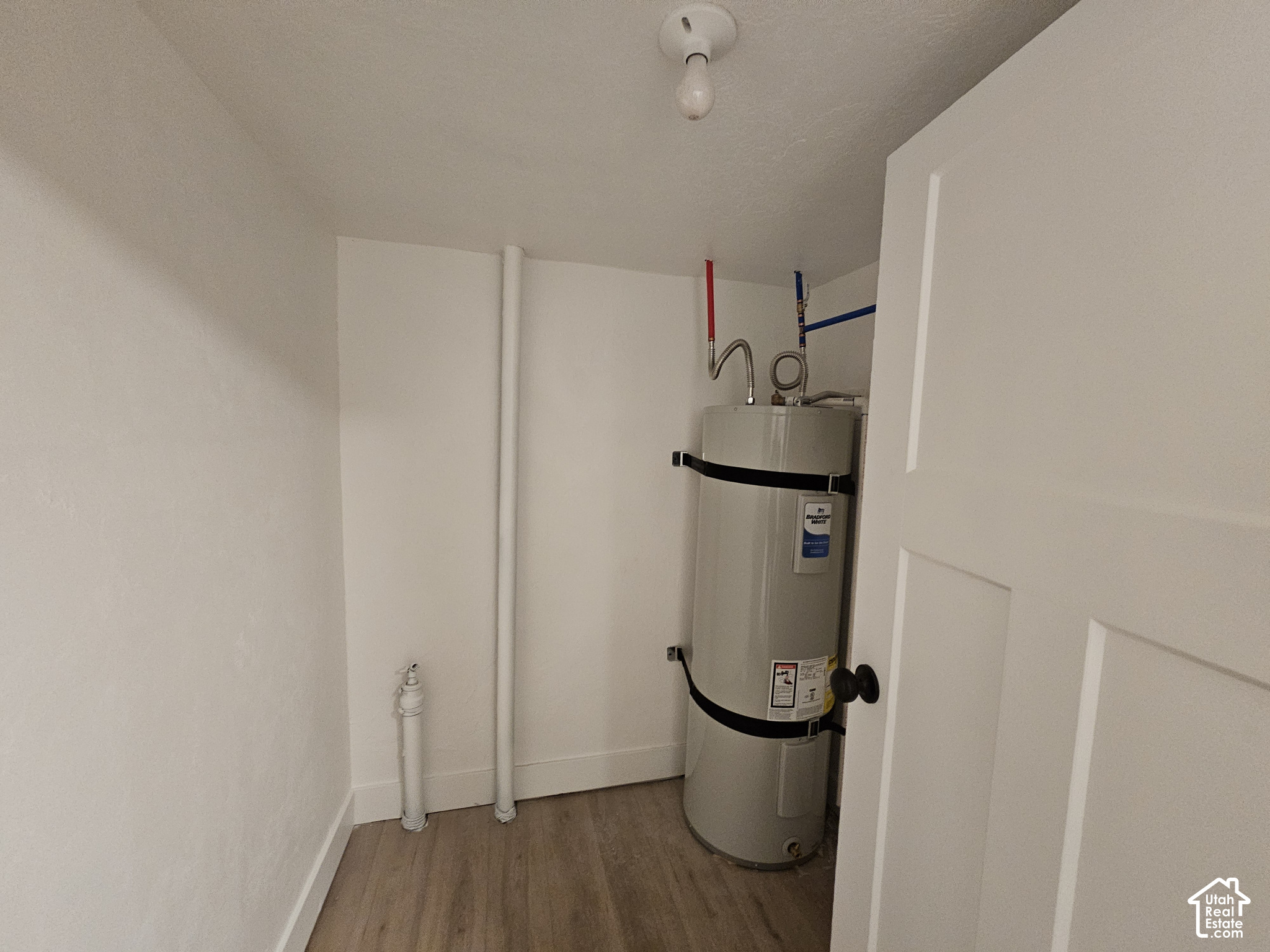 main property photo 24