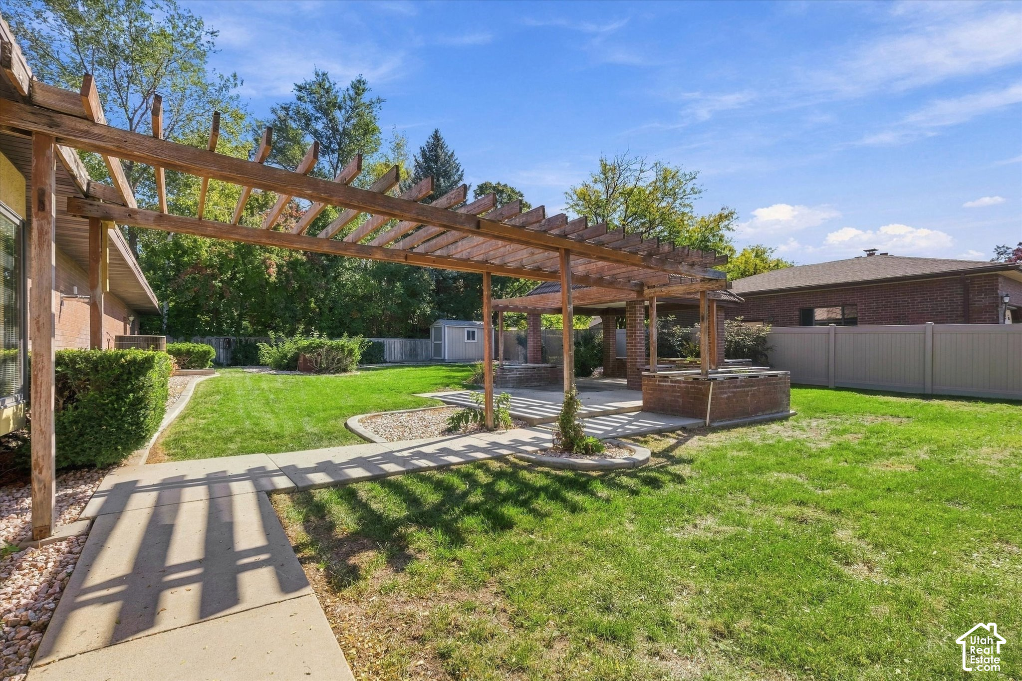 main property photo 50