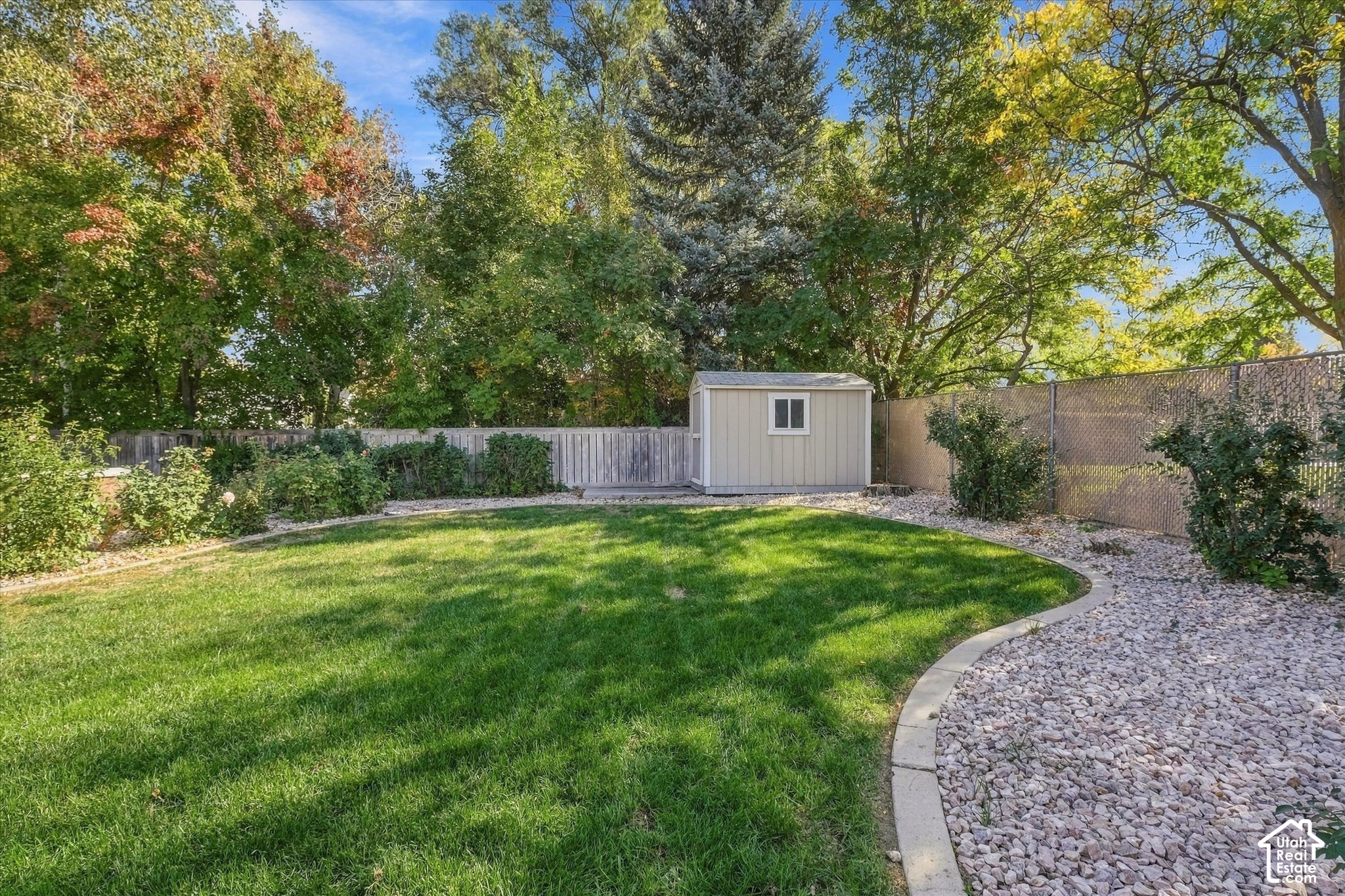 main property photo 60