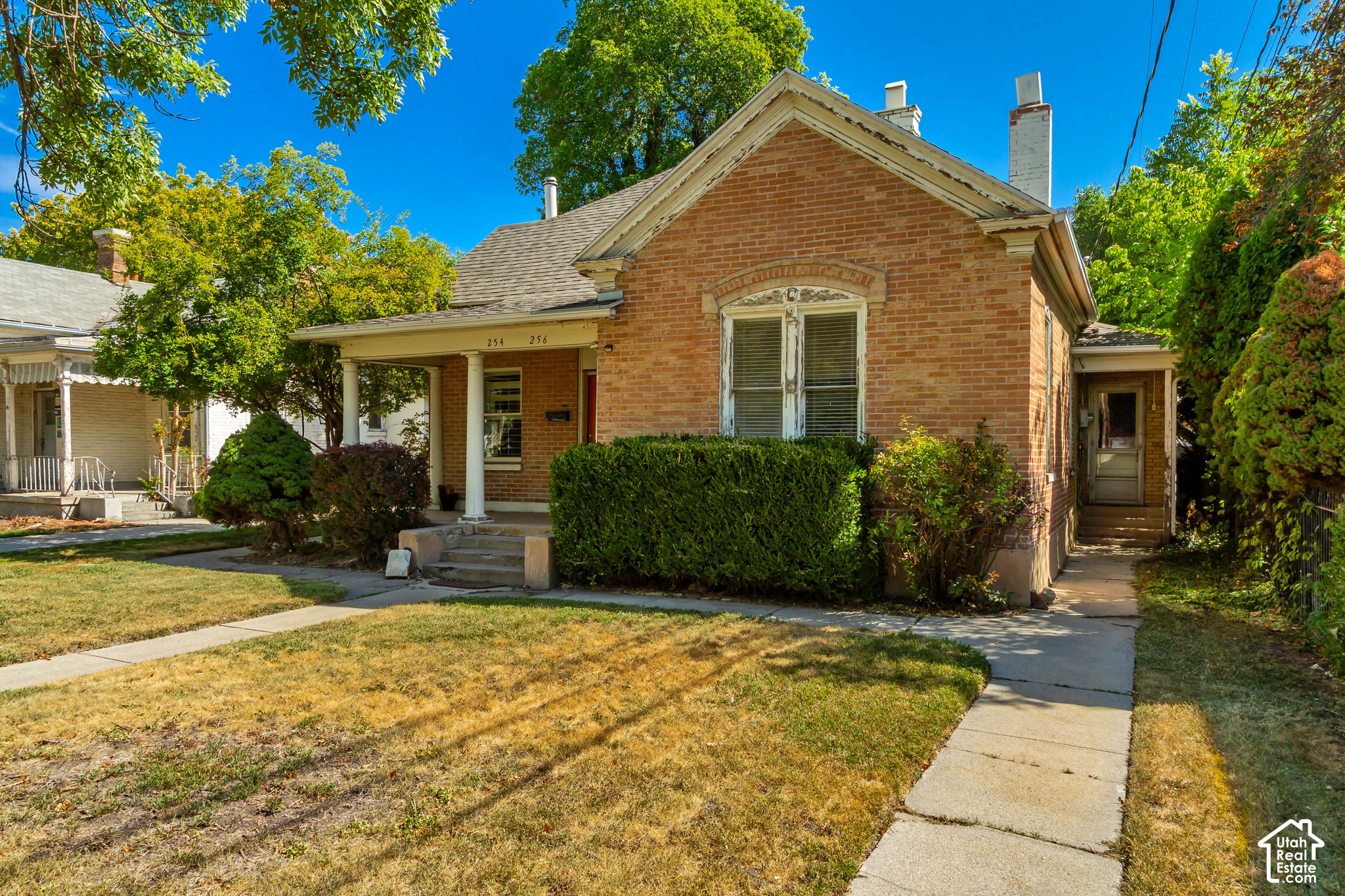 main property photo 10
