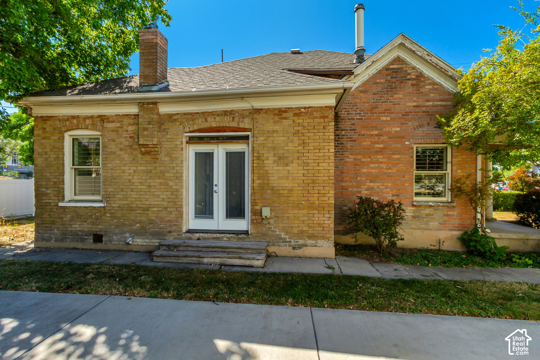 main property photo 26