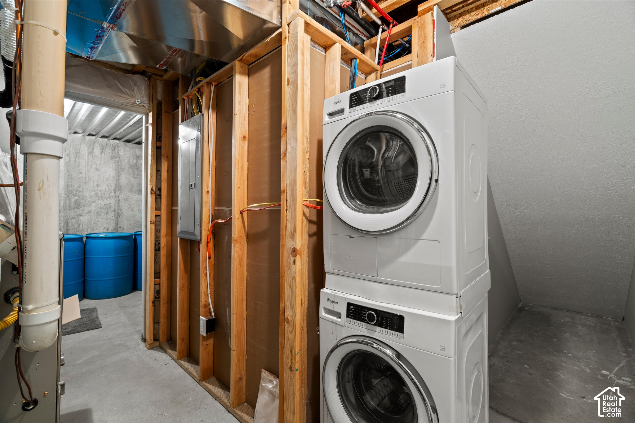 main property photo 28