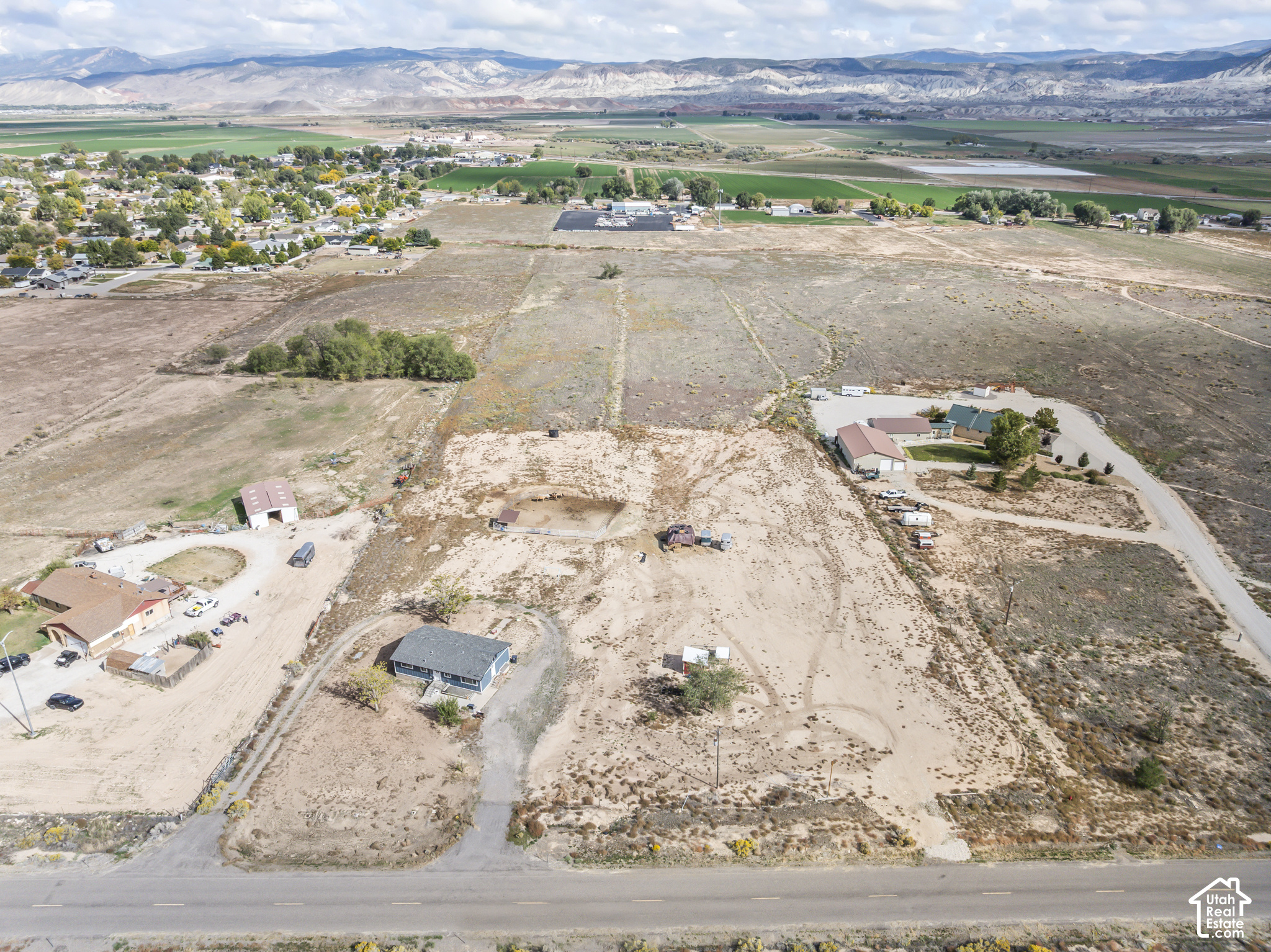 main property photo 38