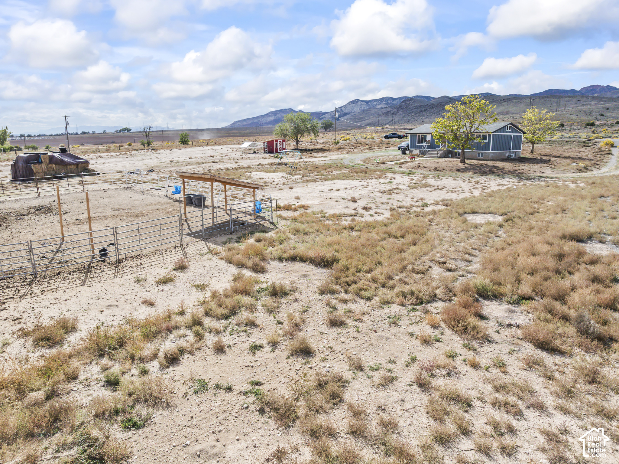 main property photo 40