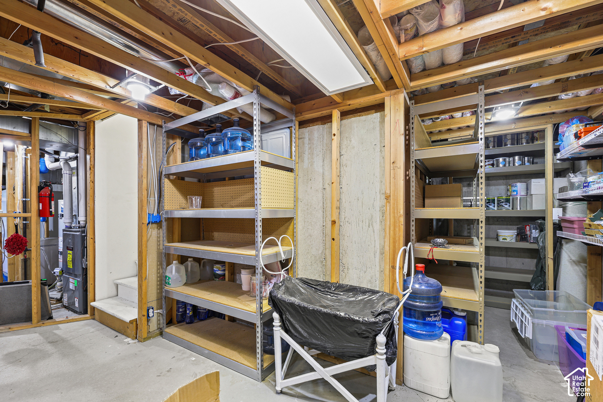 main property photo 36