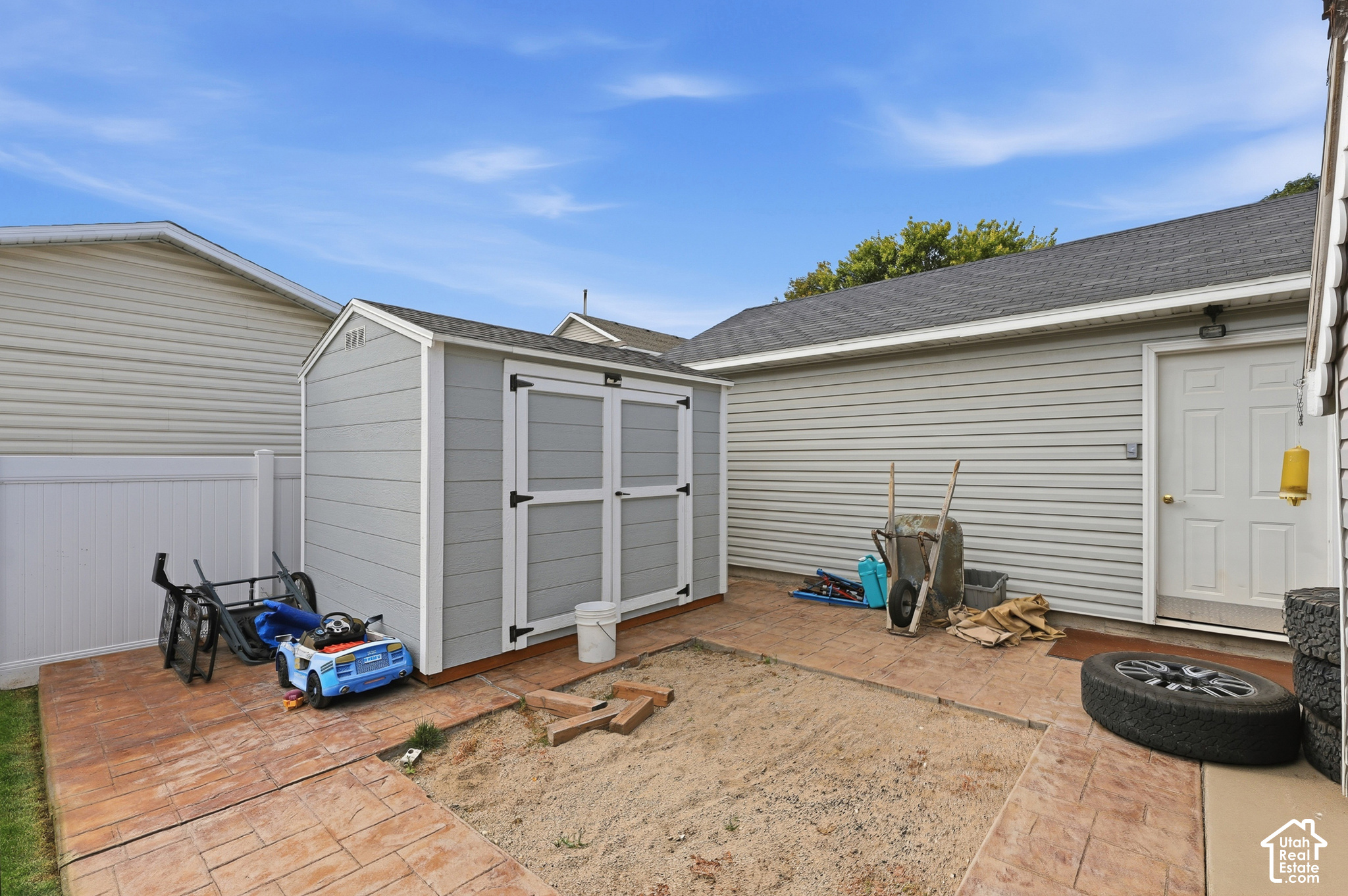 main property photo 47