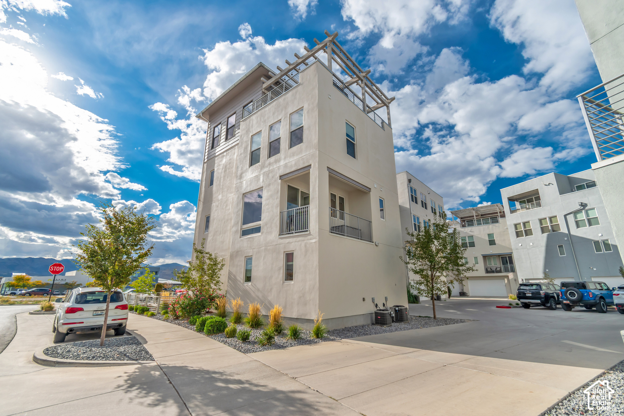 main property photo 29
