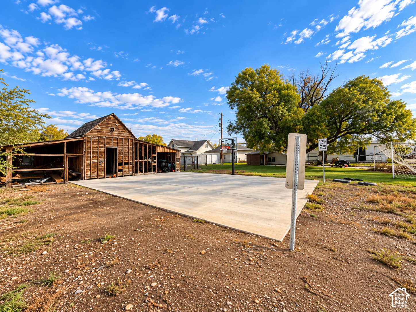 main property photo 26
