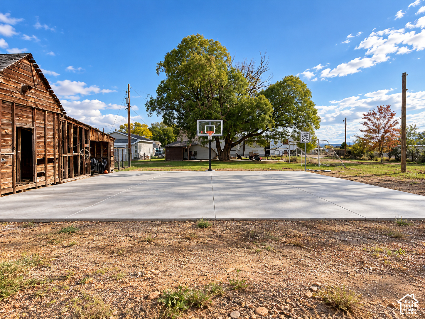 main property photo 29