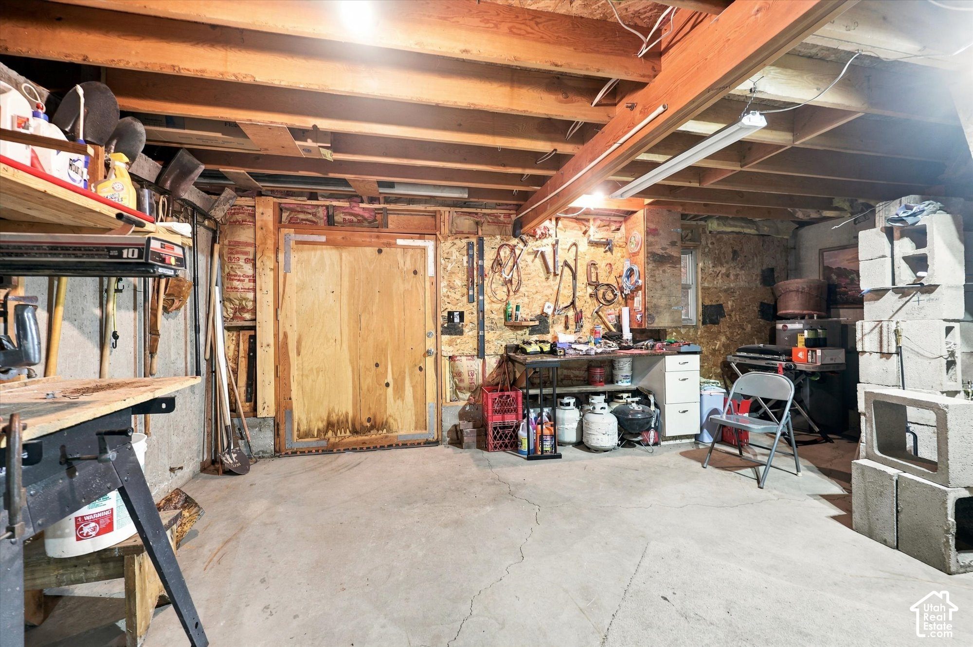 main property photo 19