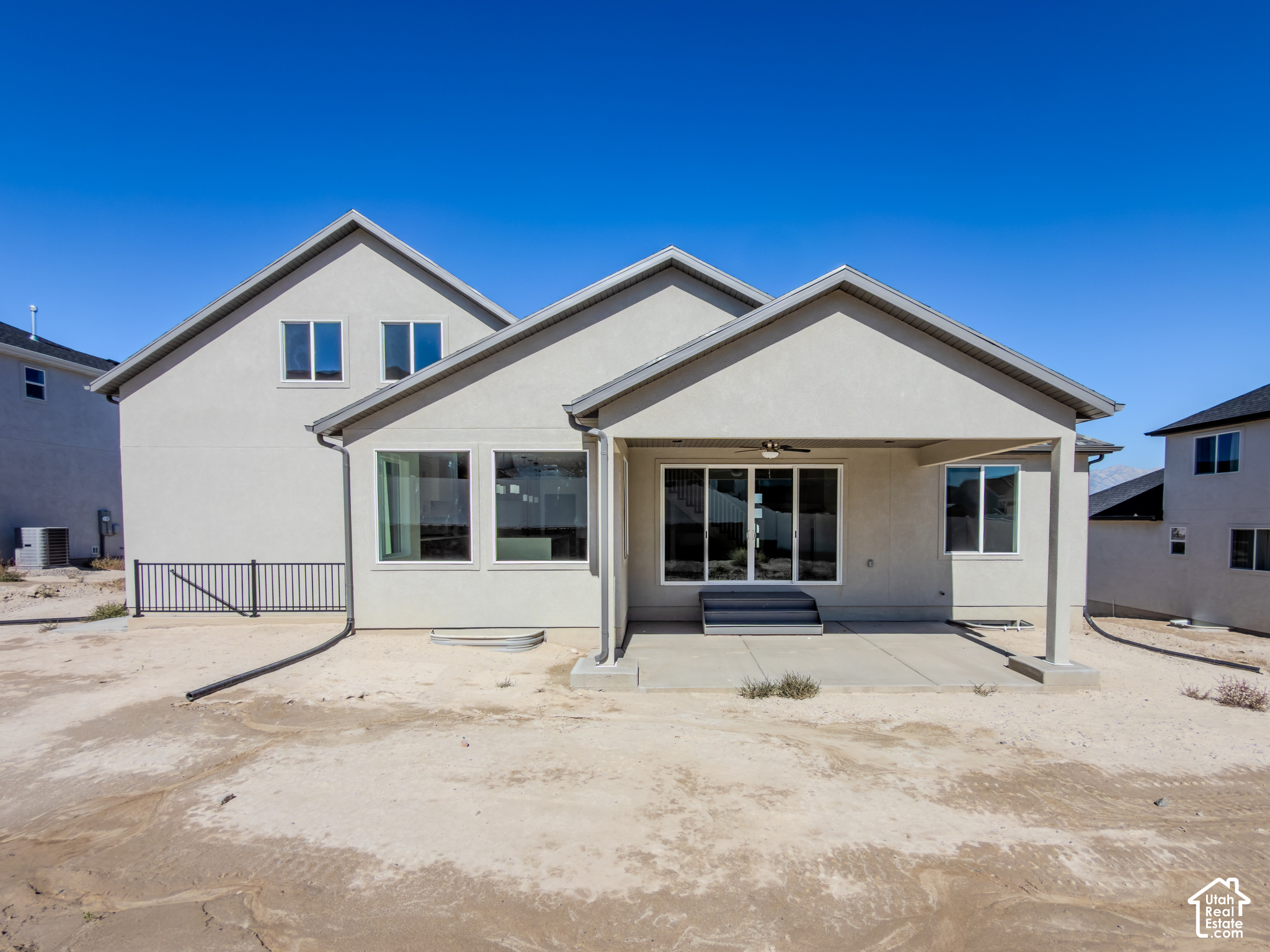 main property photo 32