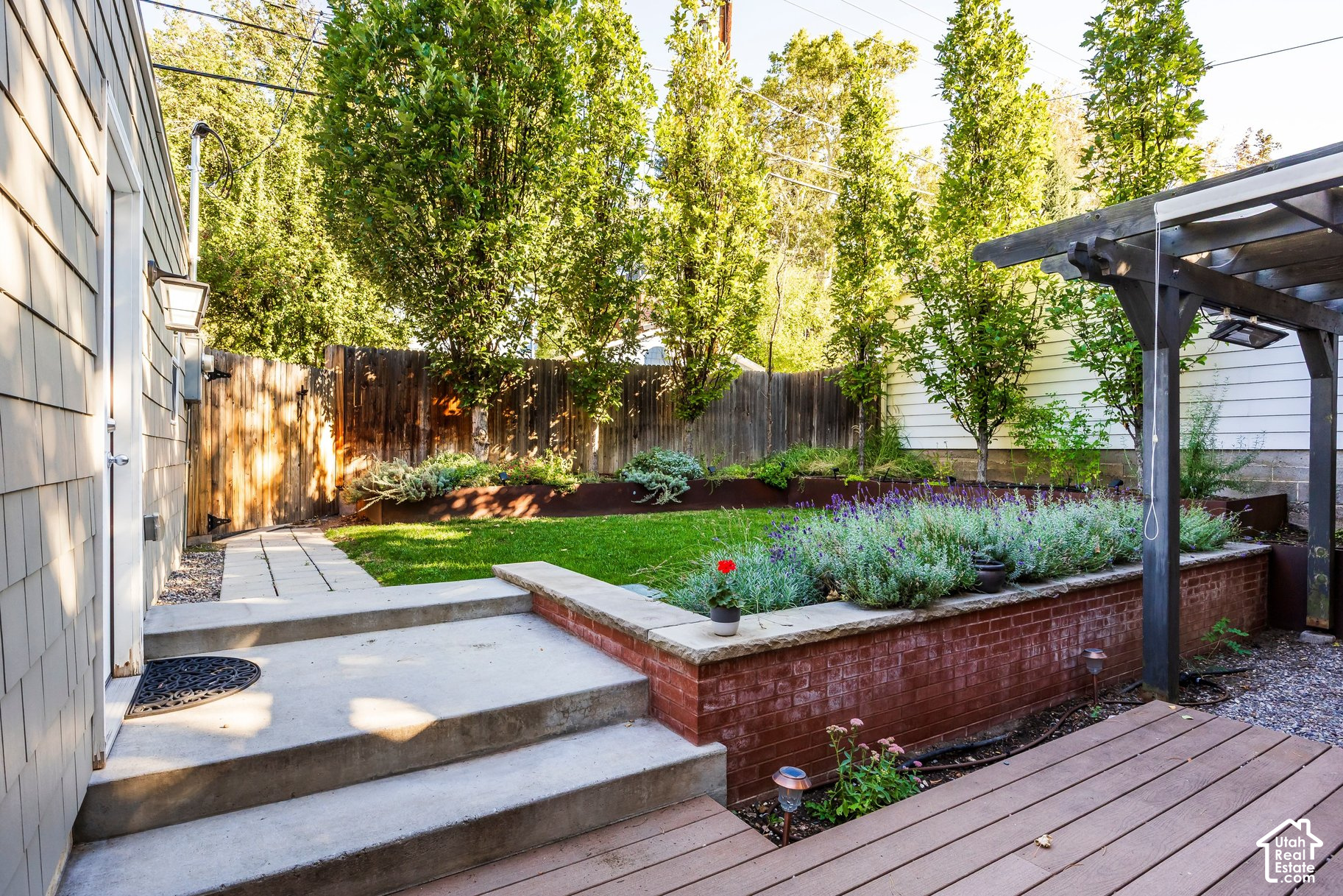main property photo 4