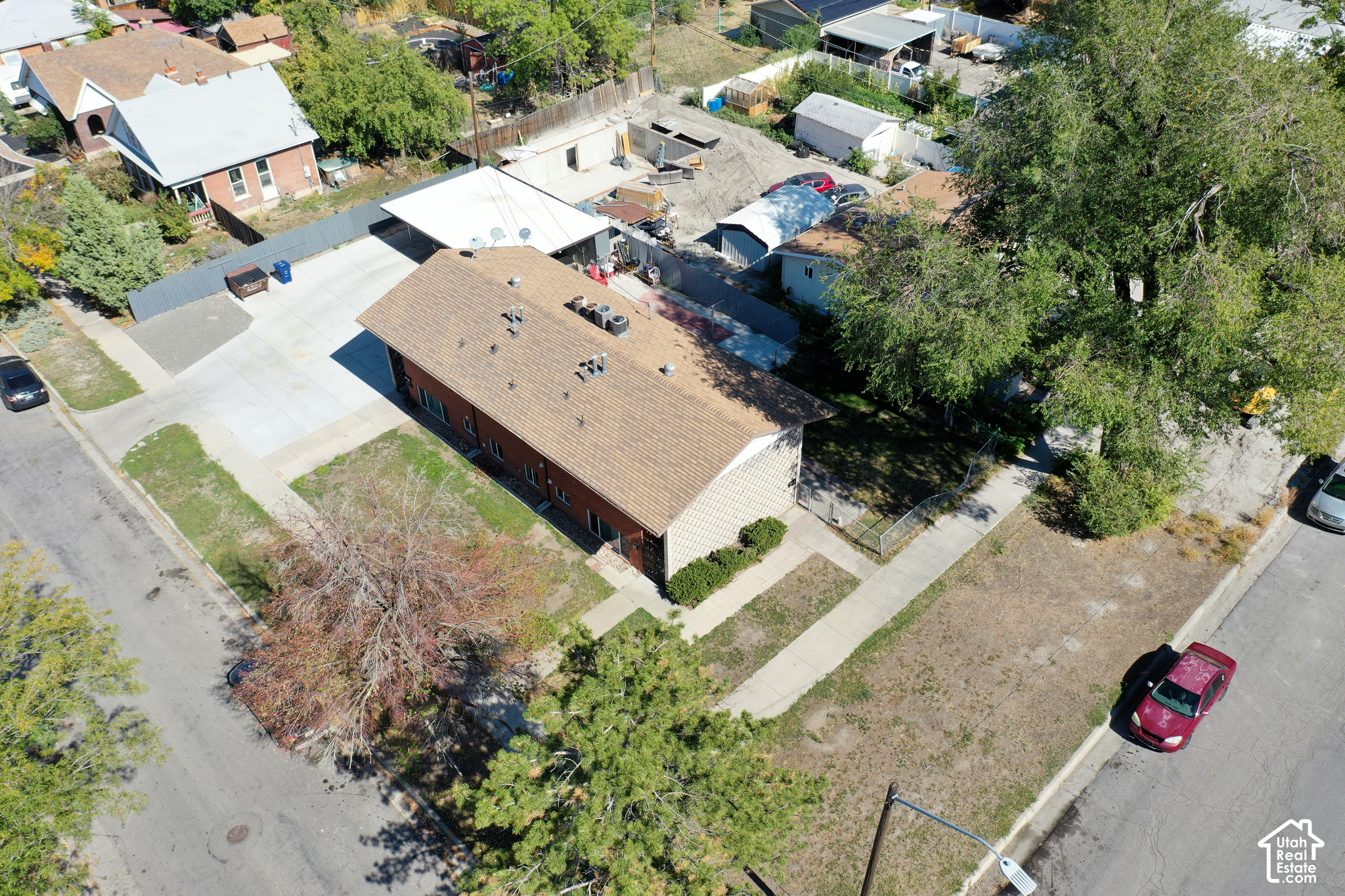main property photo 6