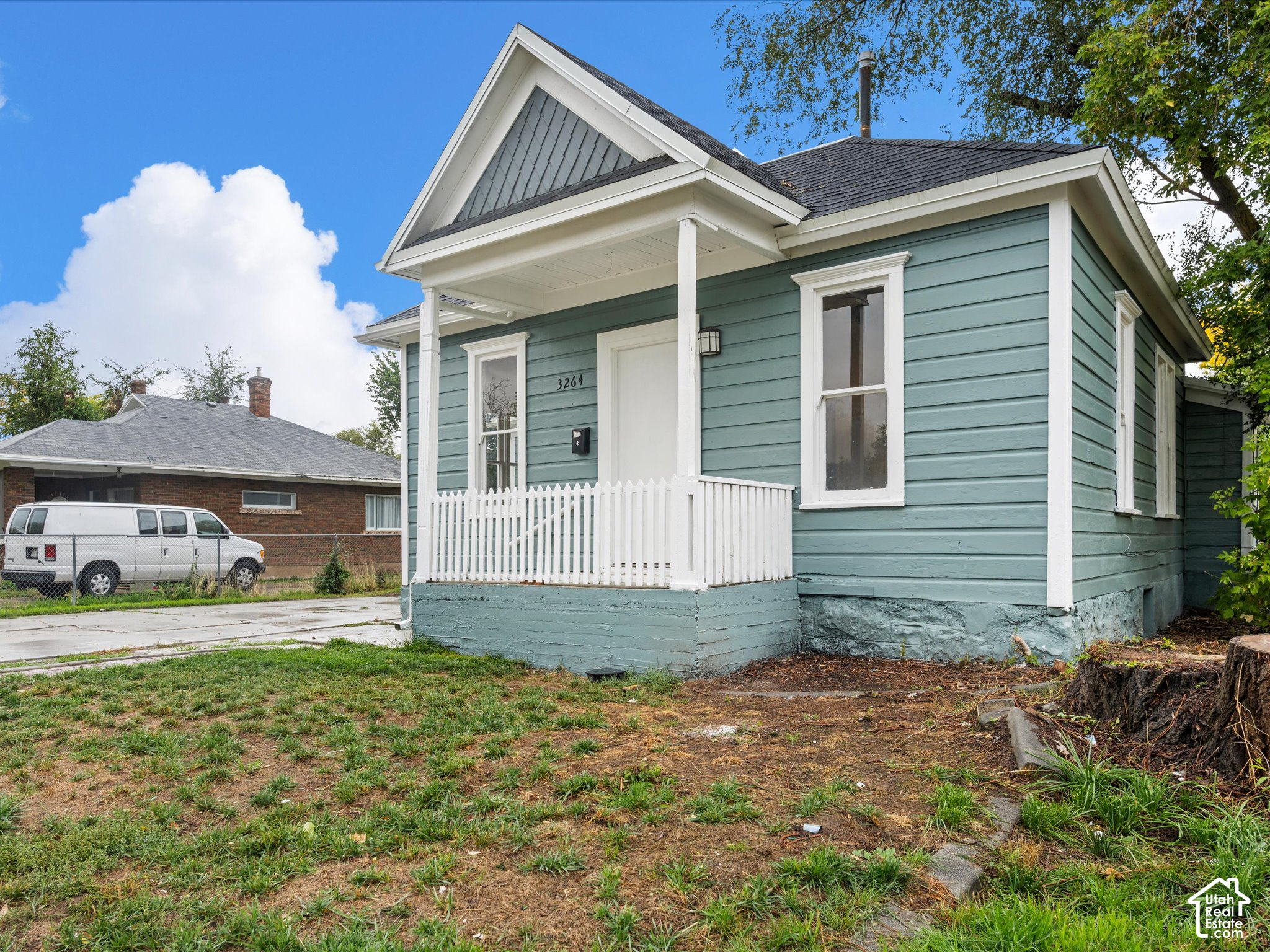 main property photo 28
