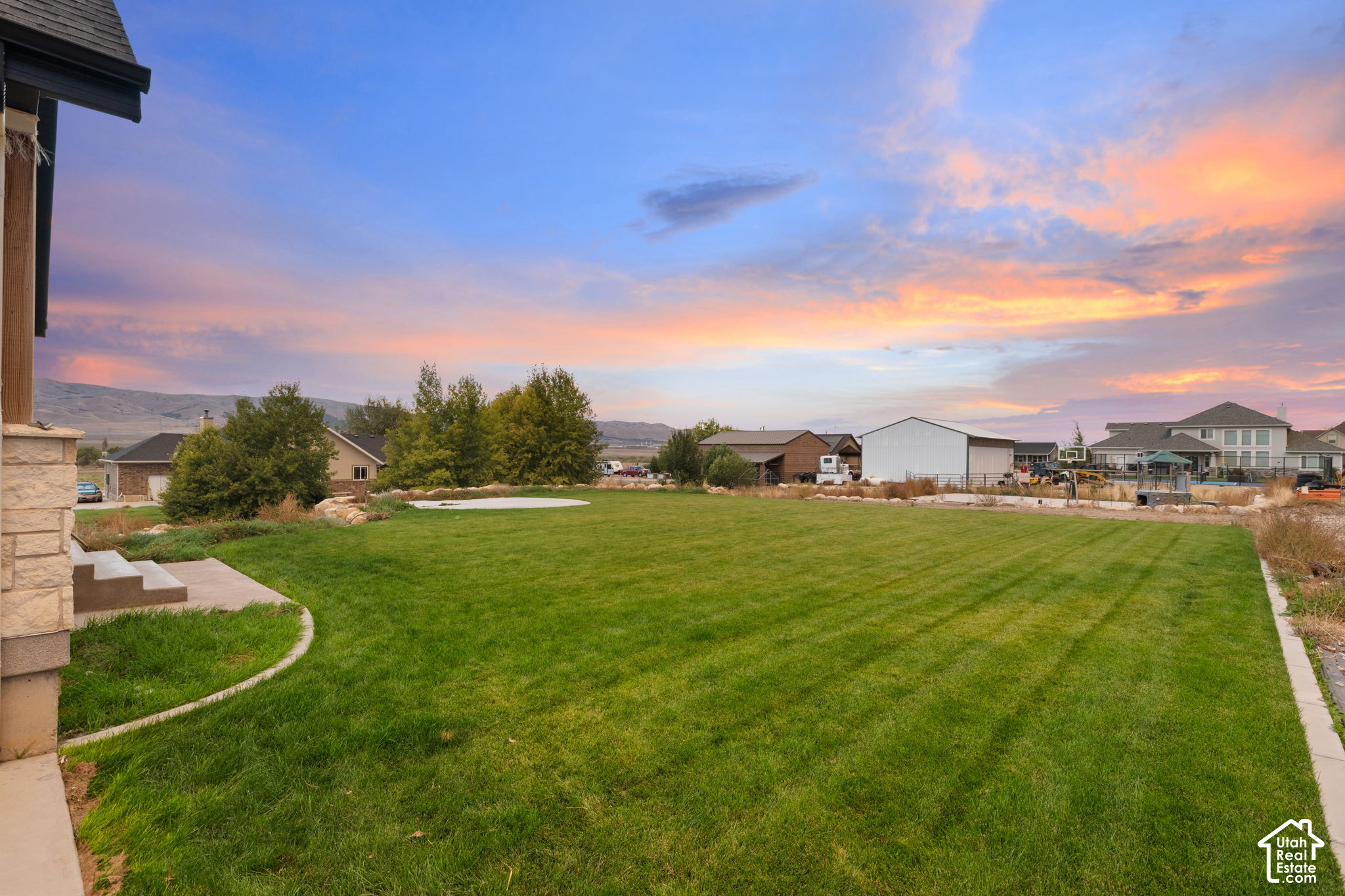 main property photo 67