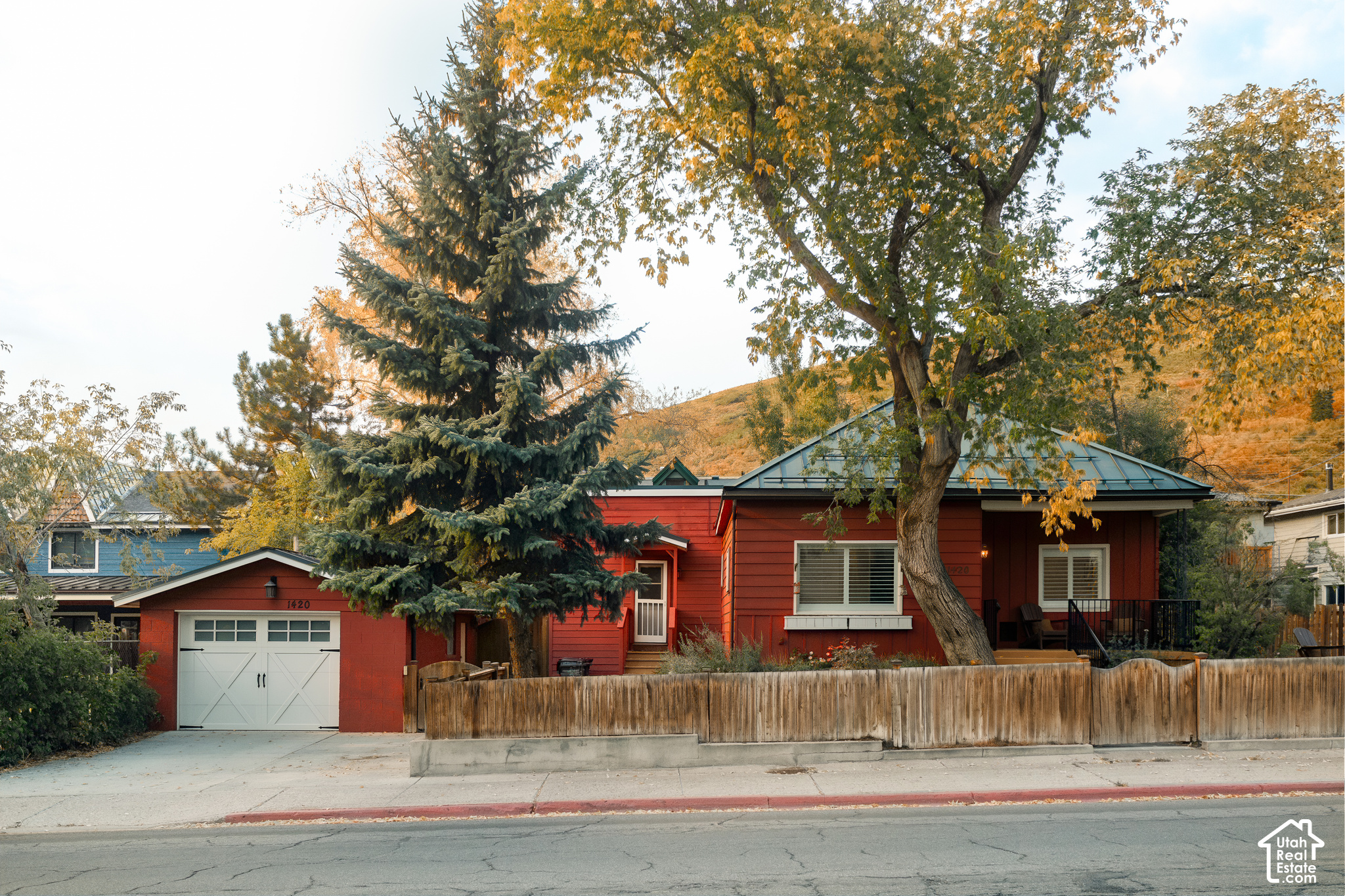 main property photo 31