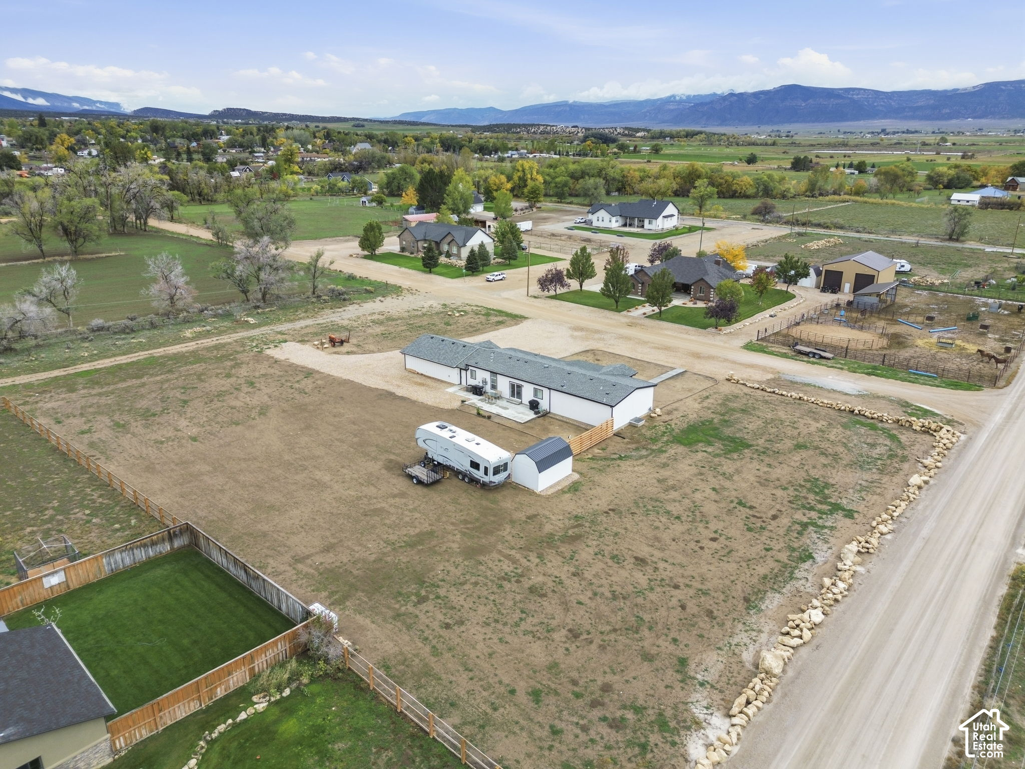 main property photo 31