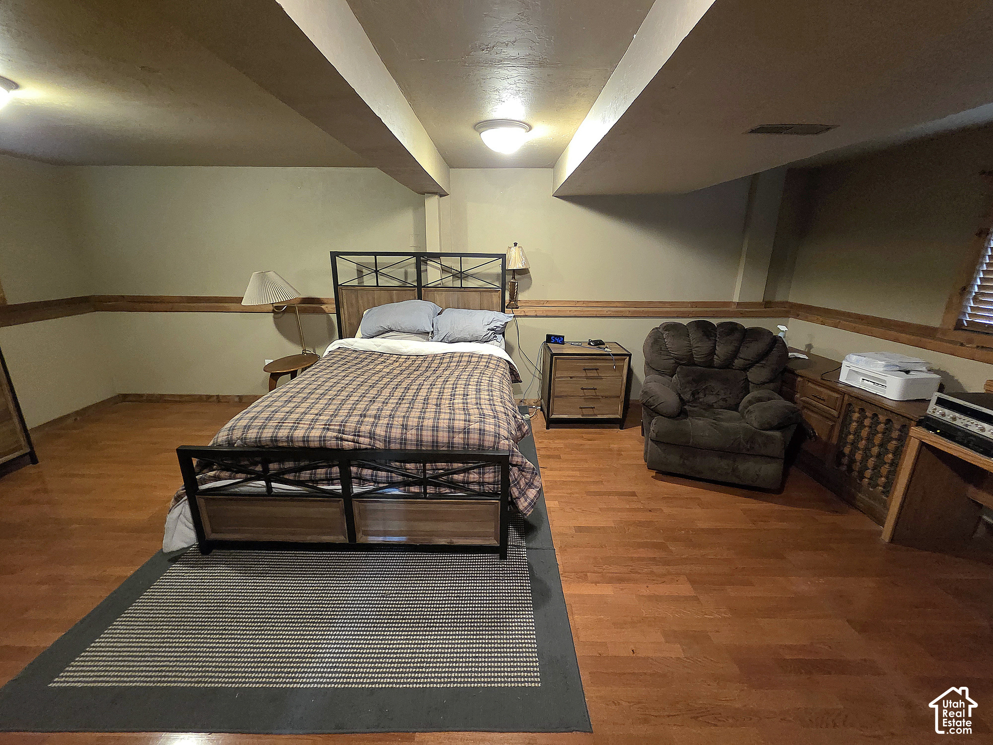 main property photo 17