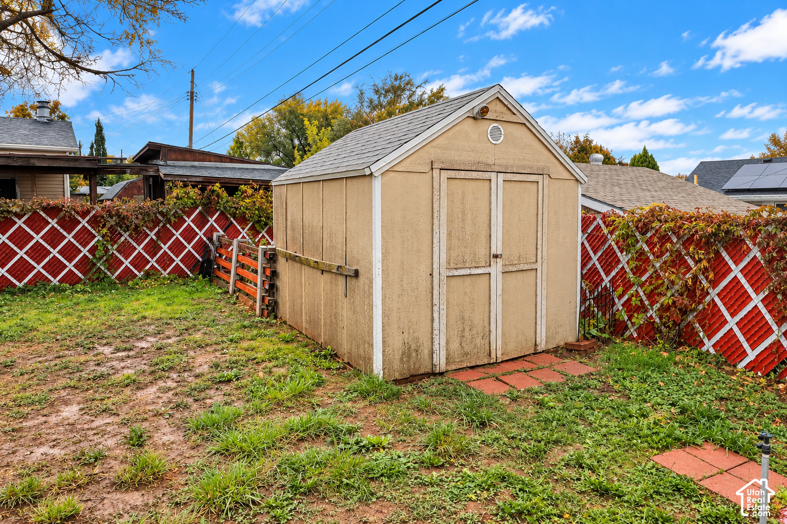 main property photo 27