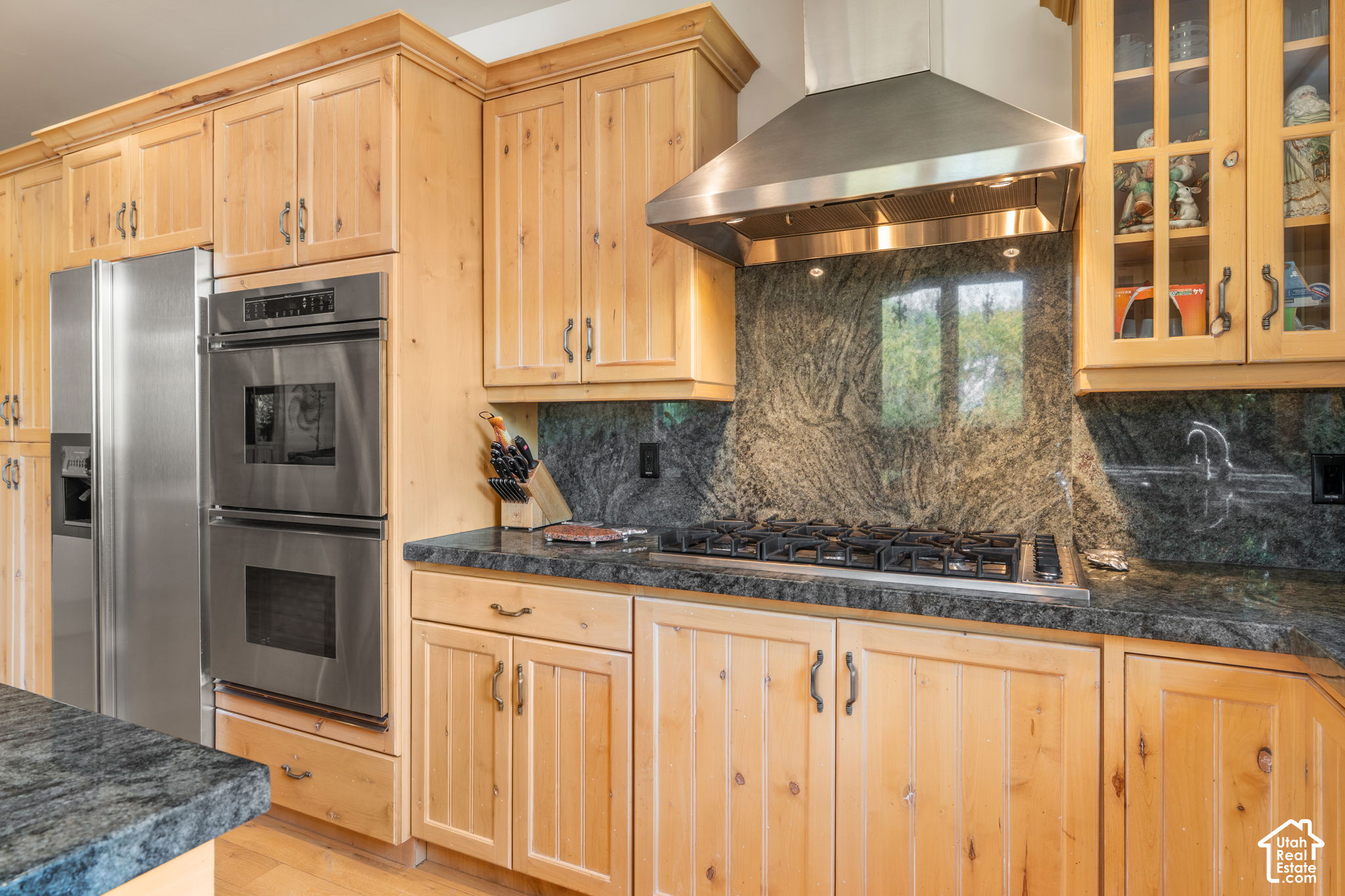 main property photo 20
